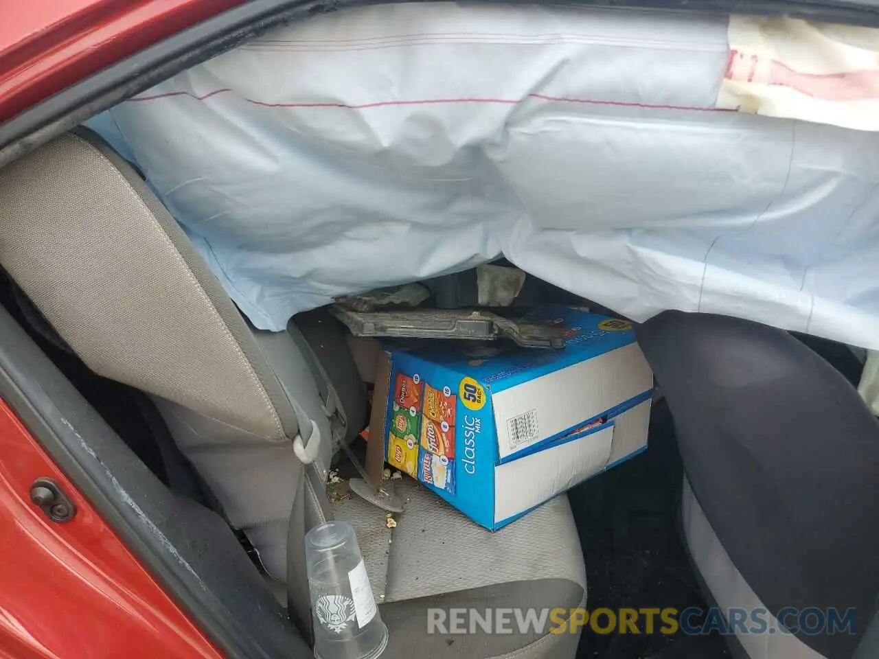 10 fotografías del automóvil dañado 2T1BURHE7KC205566 TOYOTA COROLLA 2019