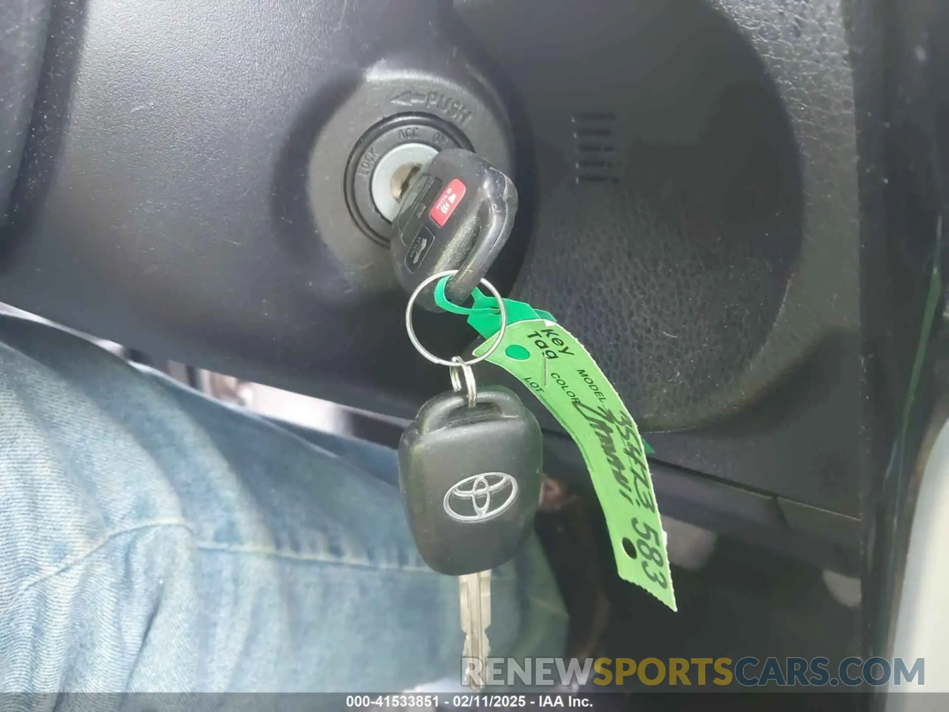 11 fotografías del automóvil dañado 2T1BURHE7KC209603 TOYOTA COROLLA 2019