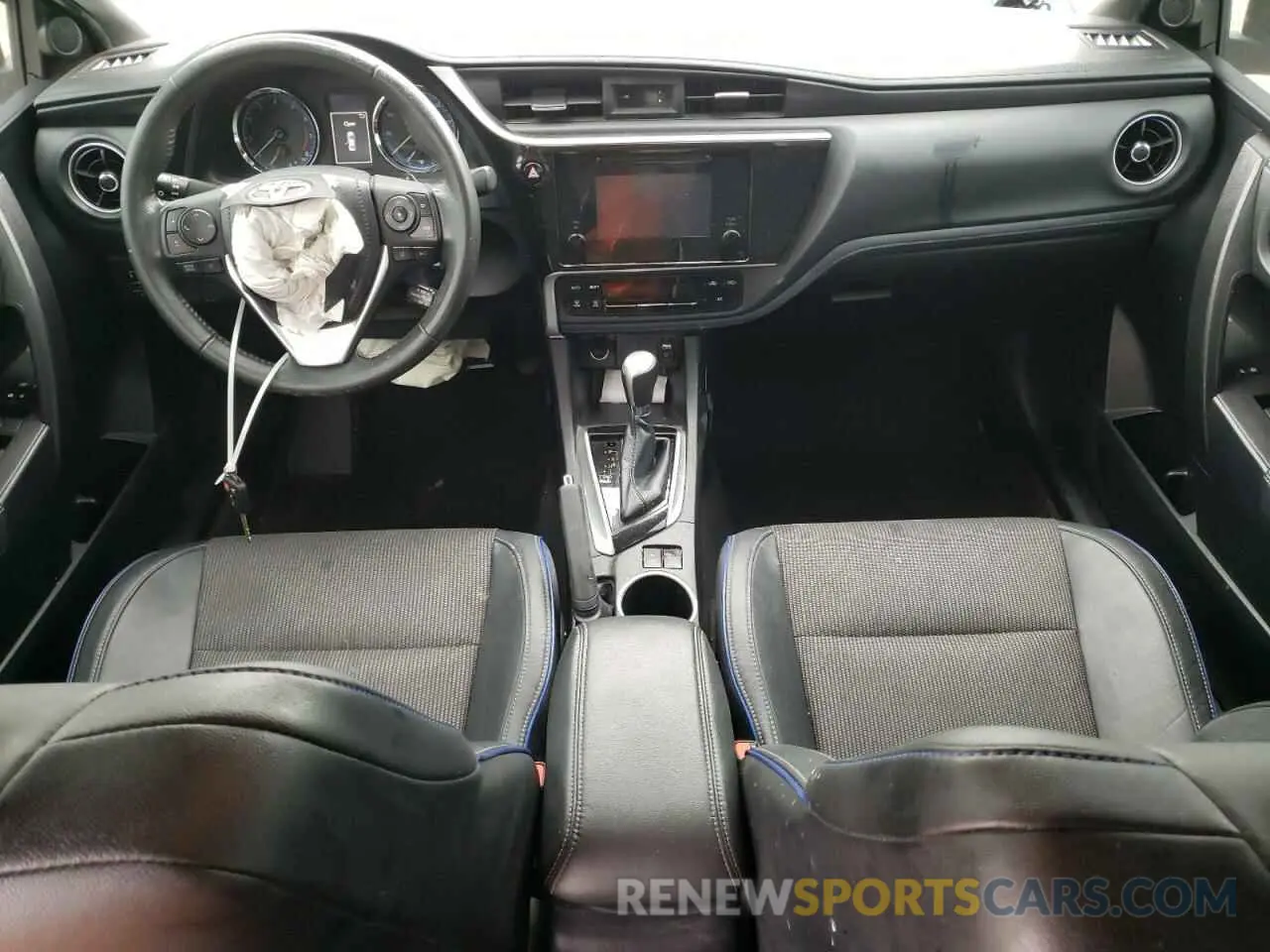 8 fotografías del automóvil dañado 2T1BURHE7KC211819 TOYOTA COROLLA 2019