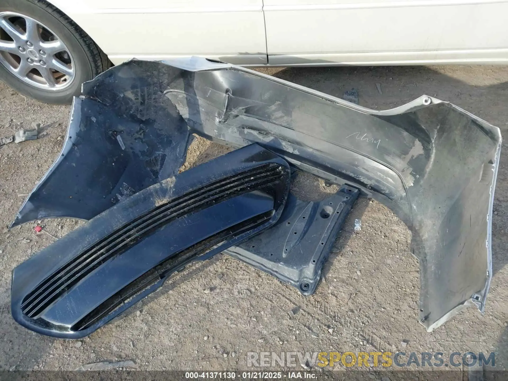 12 fotografías del automóvil dañado 2T1BURHE7KC223002 TOYOTA COROLLA 2019