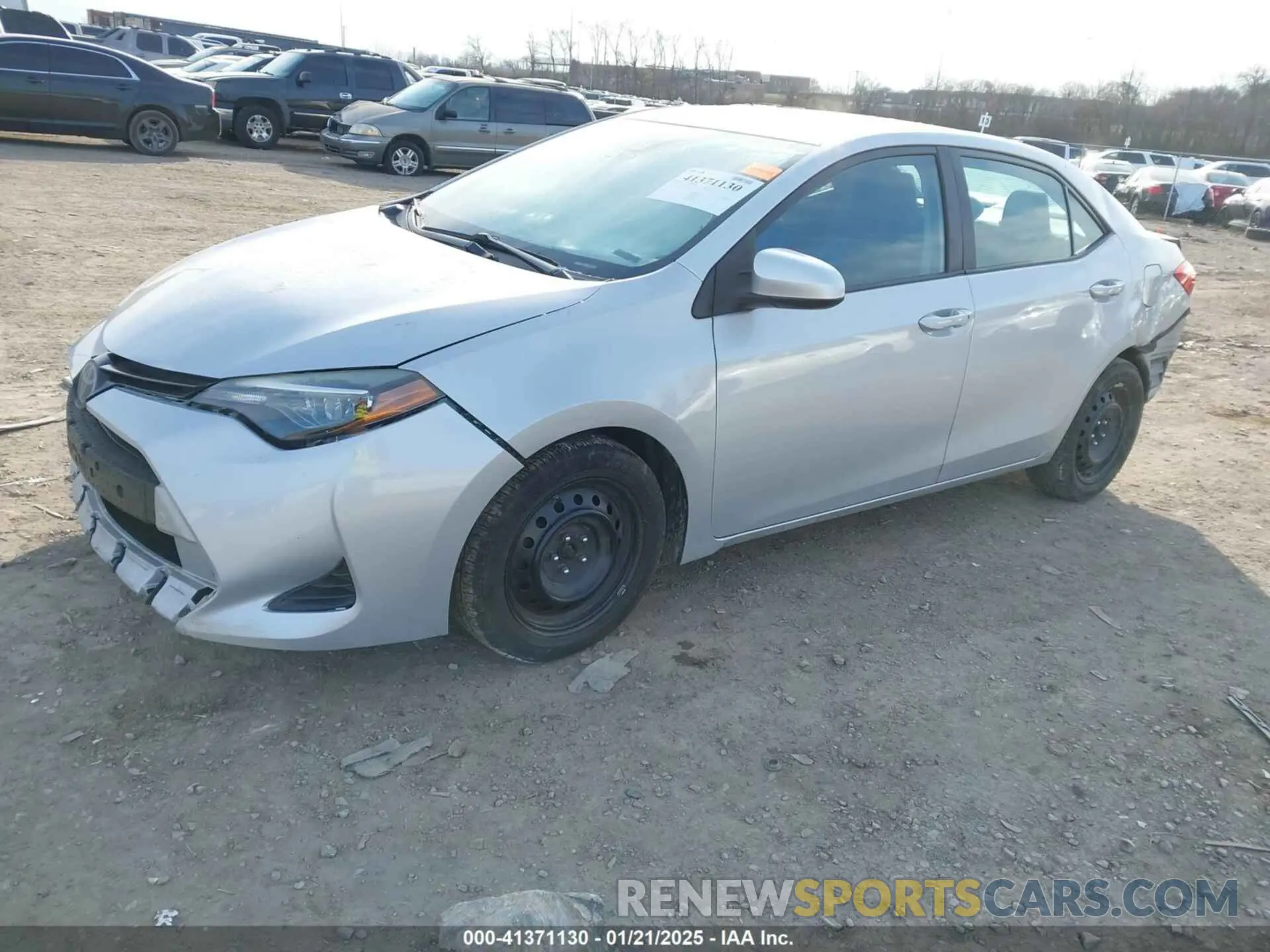 2 fotografías del automóvil dañado 2T1BURHE7KC223002 TOYOTA COROLLA 2019