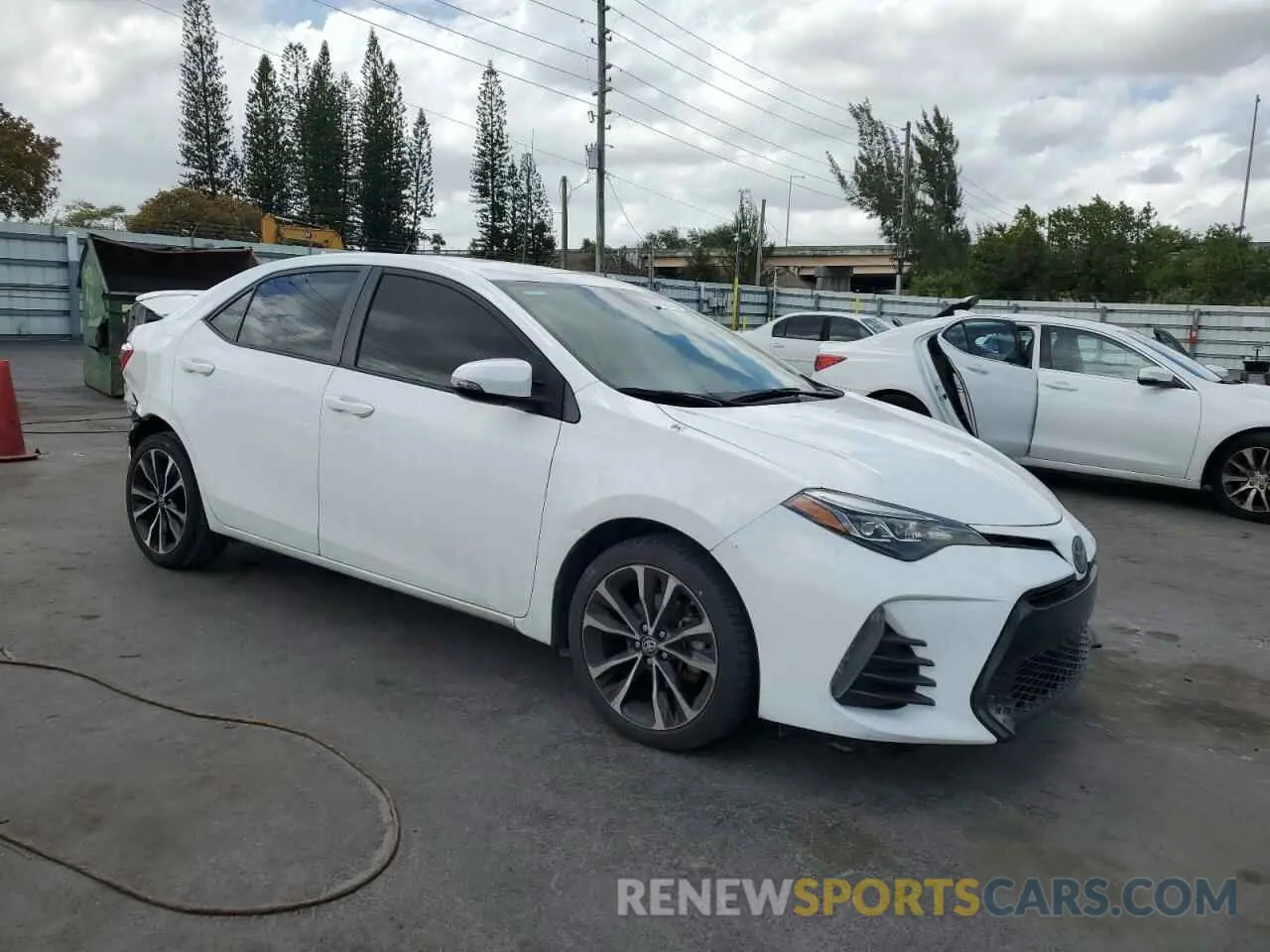 4 fotografías del automóvil dañado 2T1BURHE7KC224084 TOYOTA COROLLA 2019