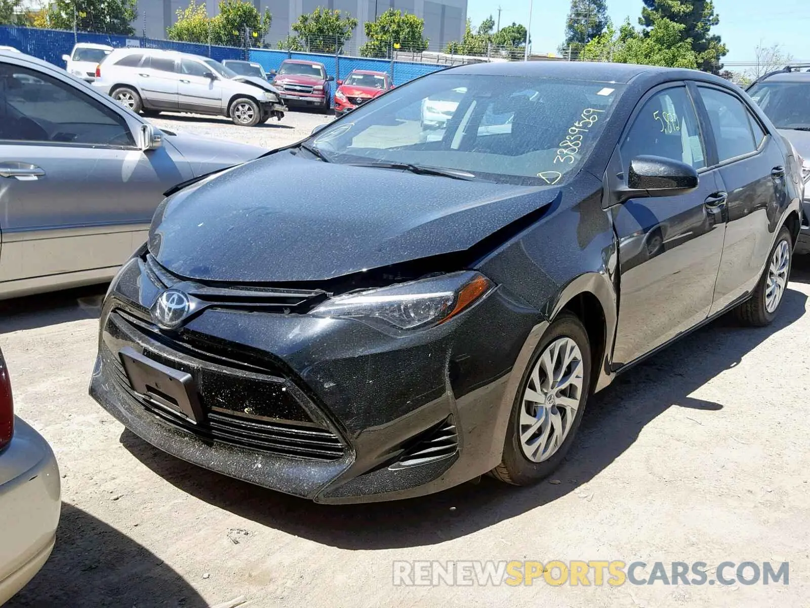 2 fotografías del automóvil dañado 2T1BURHE7KC224327 TOYOTA COROLLA 2019