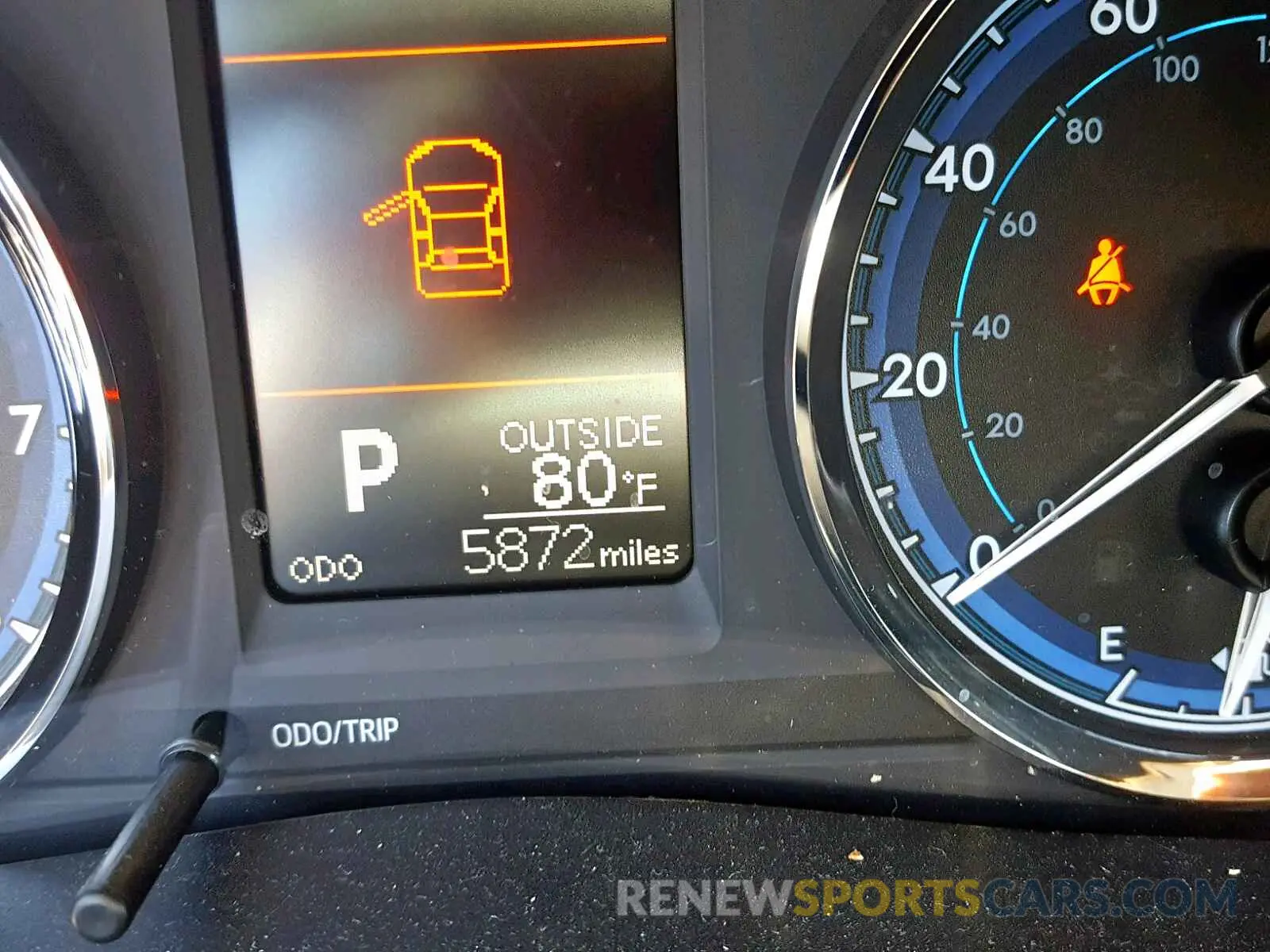 8 fotografías del automóvil dañado 2T1BURHE7KC224327 TOYOTA COROLLA 2019