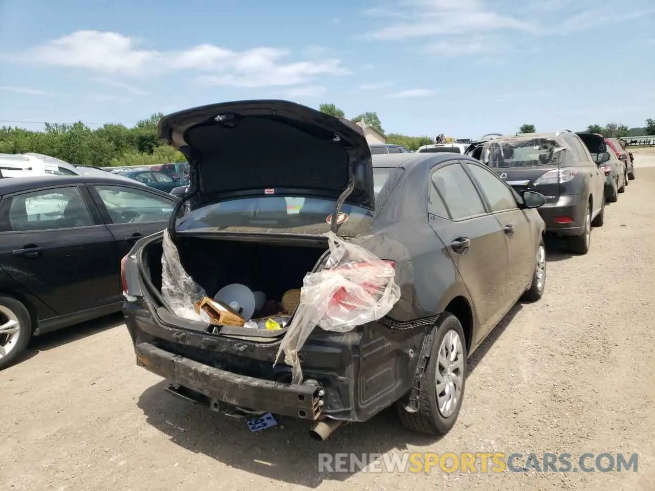 4 fotografías del automóvil dañado 2T1BURHE7KC235621 TOYOTA COROLLA 2019