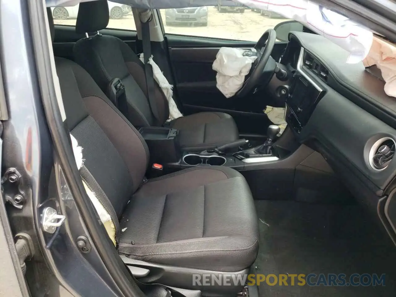 5 fotografías del automóvil dañado 2T1BURHE7KC241693 TOYOTA COROLLA 2019
