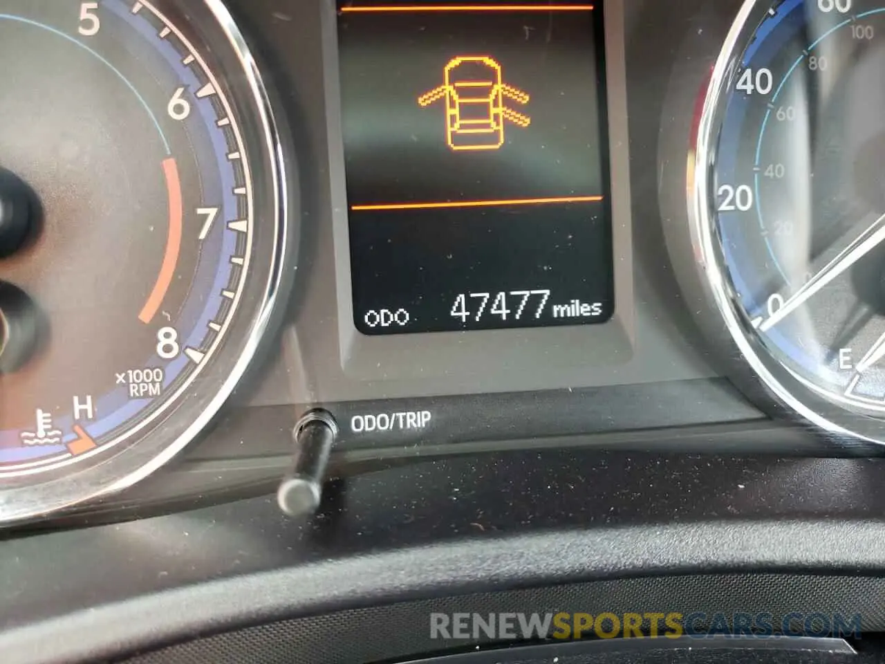 8 fotografías del automóvil dañado 2T1BURHE7KC241693 TOYOTA COROLLA 2019