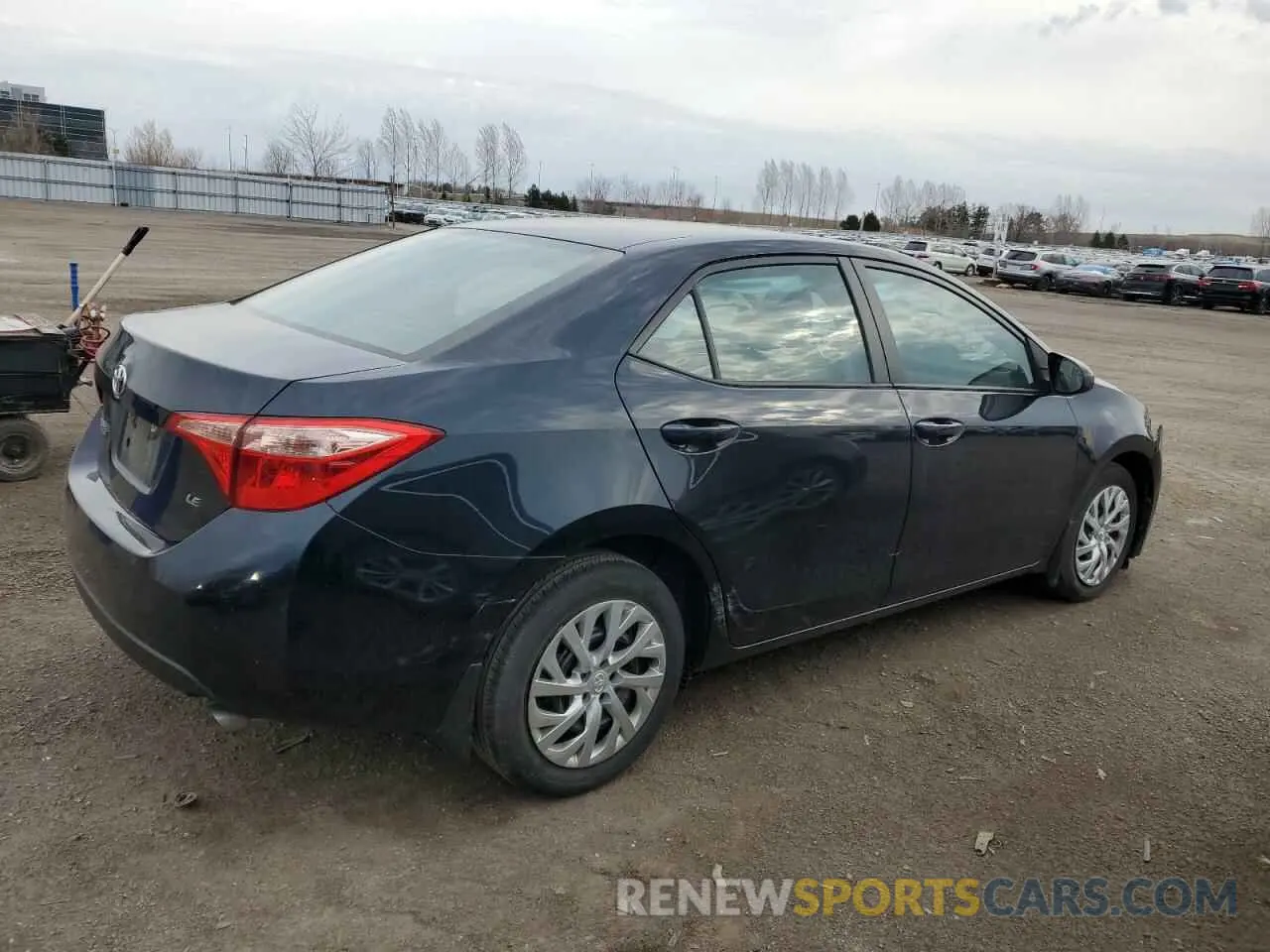 3 fotografías del automóvil dañado 2T1BURHE7KC243735 TOYOTA COROLLA 2019