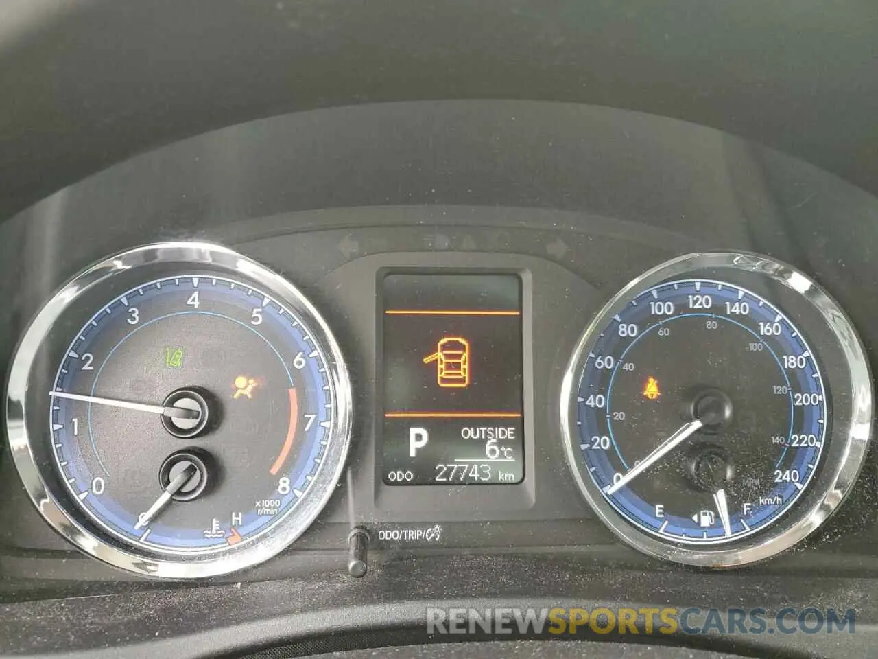 9 fotografías del automóvil dañado 2T1BURHE7KC243735 TOYOTA COROLLA 2019