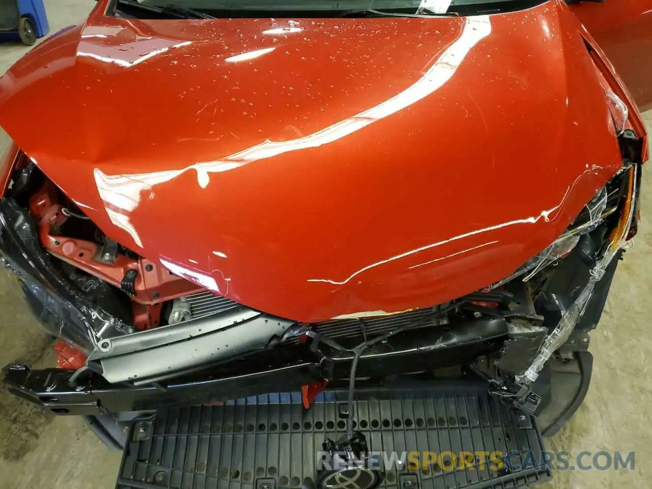 11 fotografías del automóvil dañado 2T1BURHE8KC130666 TOYOTA COROLLA 2019