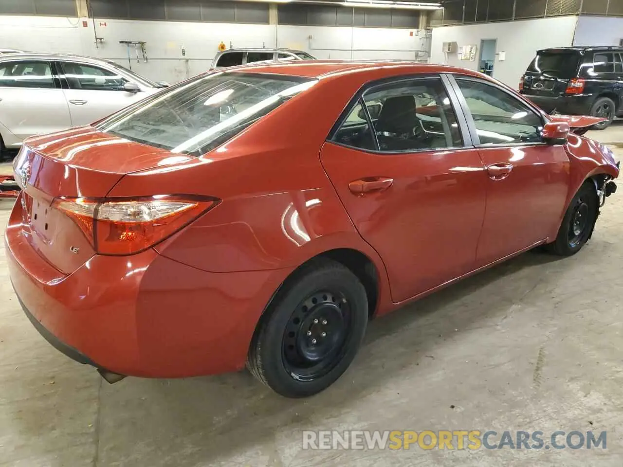 3 fotografías del automóvil dañado 2T1BURHE8KC130666 TOYOTA COROLLA 2019