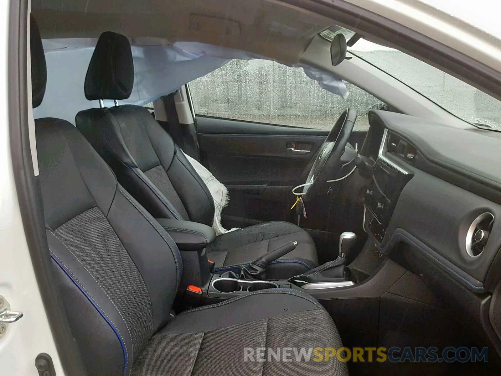 5 fotografías del automóvil dañado 2T1BURHE8KC136824 TOYOTA COROLLA 2019