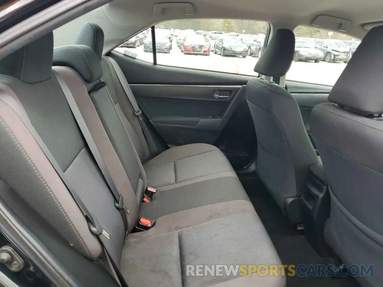 10 fotografías del automóvil dañado 2T1BURHE8KC145085 TOYOTA COROLLA 2019