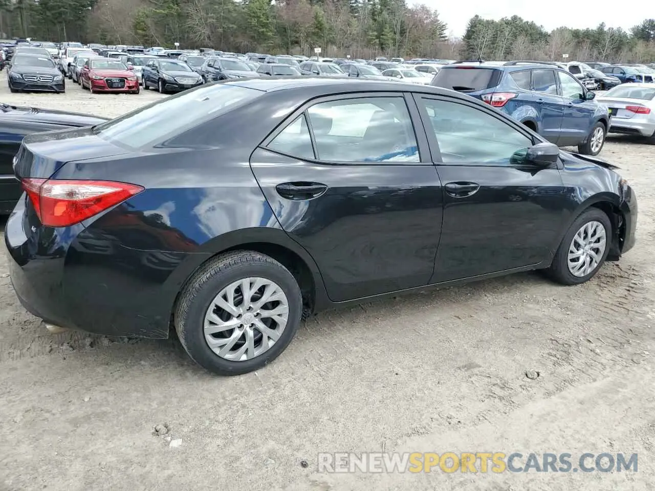 3 fotografías del automóvil dañado 2T1BURHE8KC145085 TOYOTA COROLLA 2019