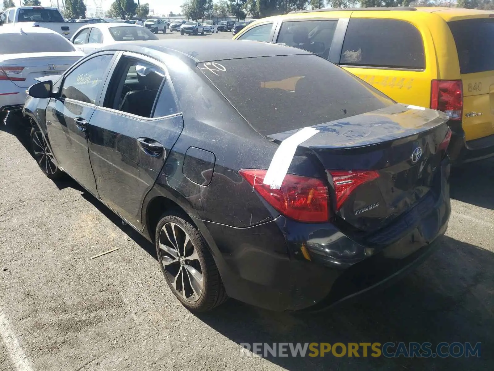 3 fotografías del automóvil dañado 2T1BURHE8KC145376 TOYOTA COROLLA 2019