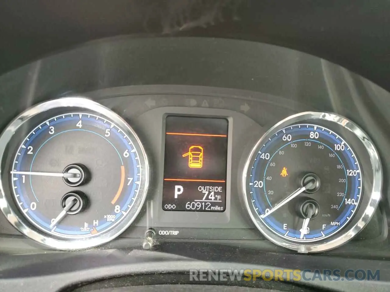 9 fotografías del automóvil dañado 2T1BURHE8KC145636 TOYOTA COROLLA 2019