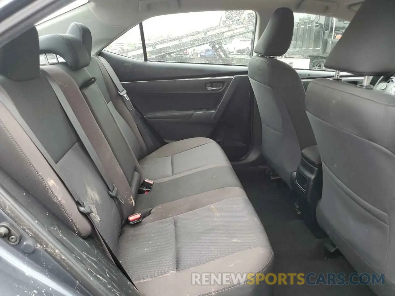10 fotografías del automóvil dañado 2T1BURHE8KC147693 TOYOTA COROLLA 2019