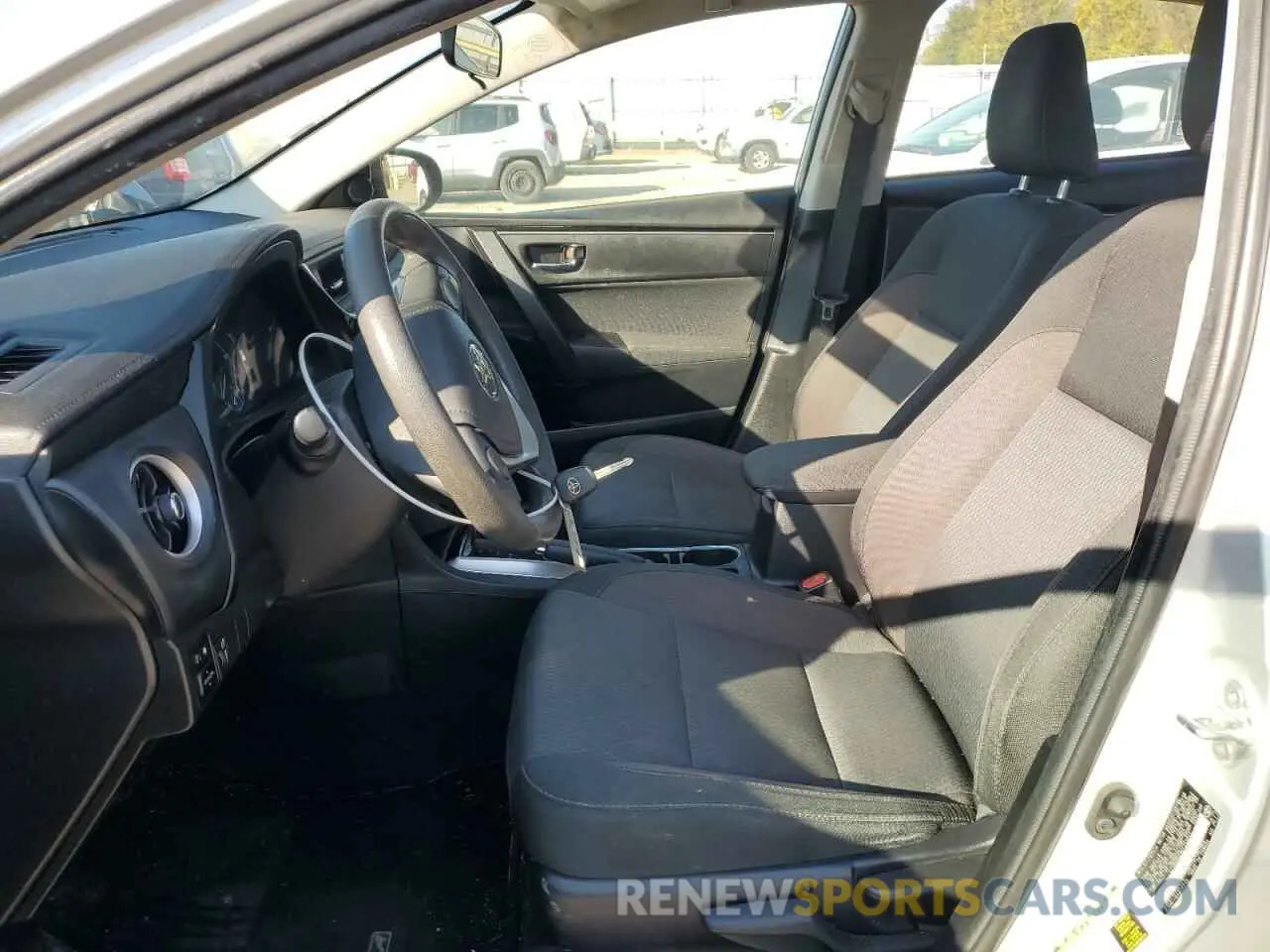 7 fotografías del automóvil dañado 2T1BURHE8KC149041 TOYOTA COROLLA 2019