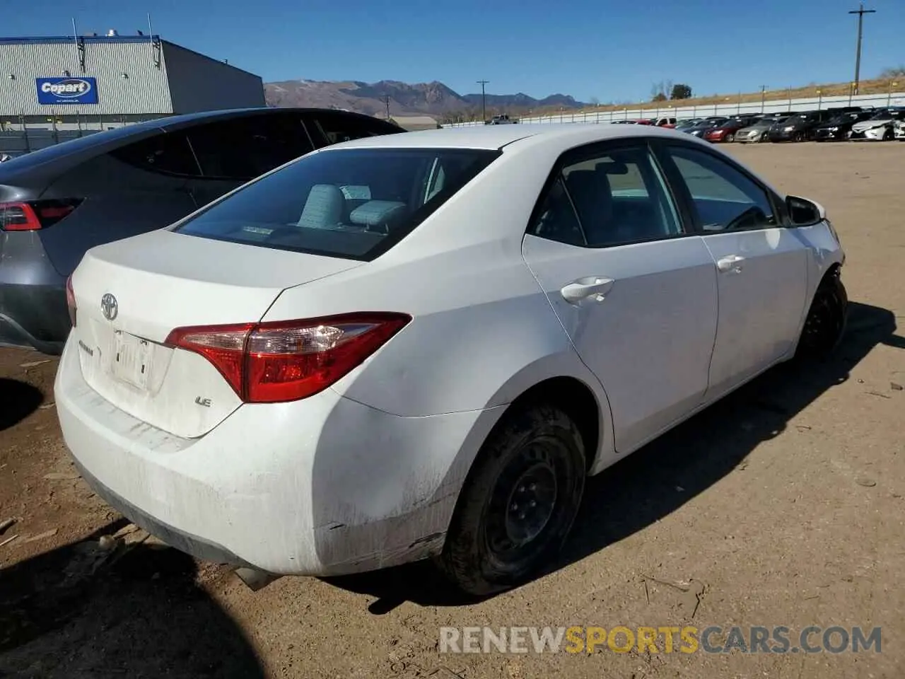 3 fotografías del automóvil dañado 2T1BURHE8KC154076 TOYOTA COROLLA 2019