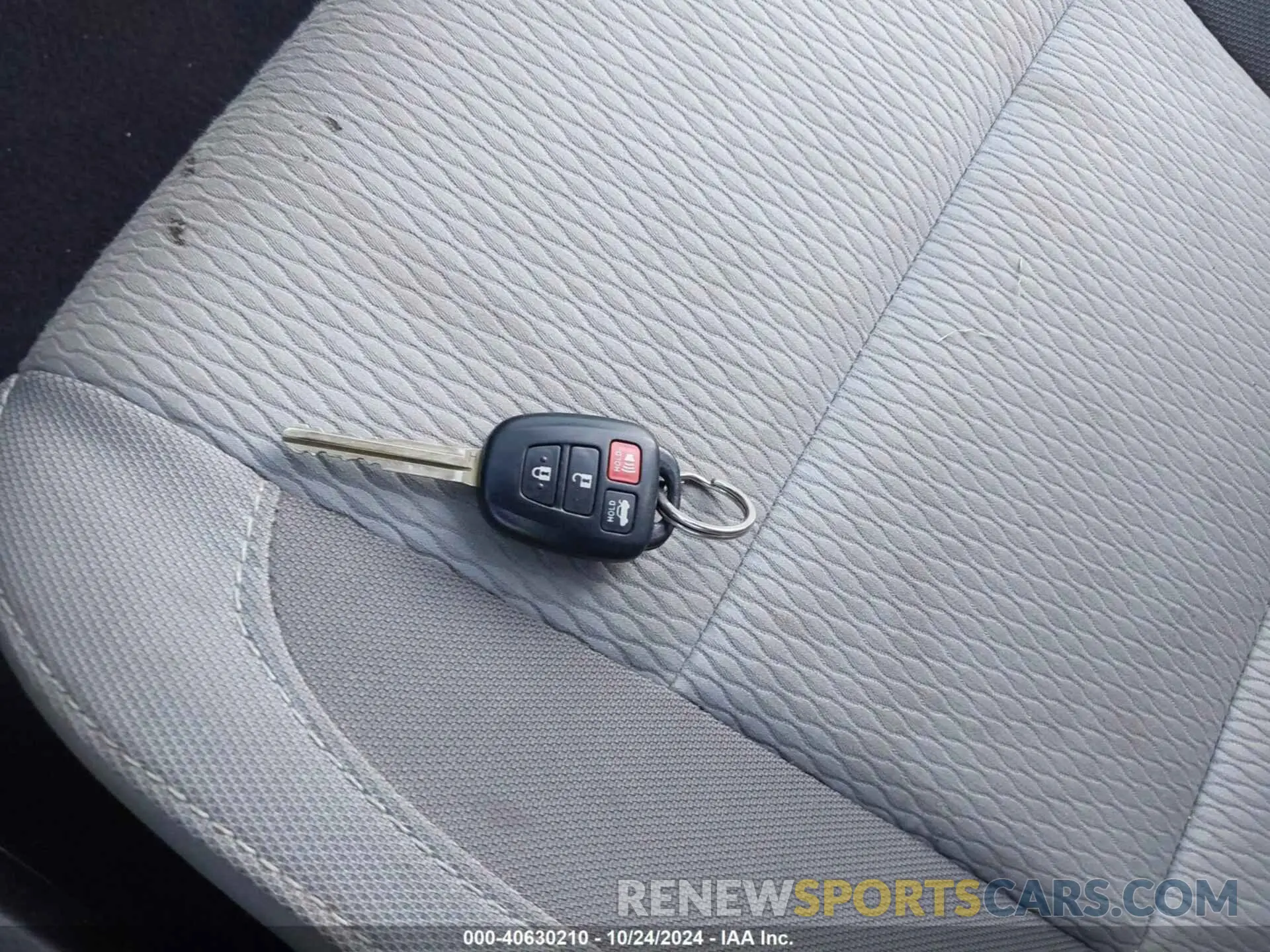 11 fotografías del automóvil dañado 2T1BURHE8KC154952 TOYOTA COROLLA 2019