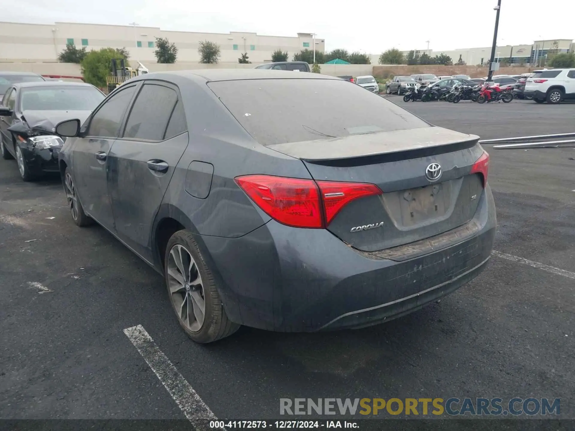 14 fotografías del automóvil dañado 2T1BURHE8KC156068 TOYOTA COROLLA 2019