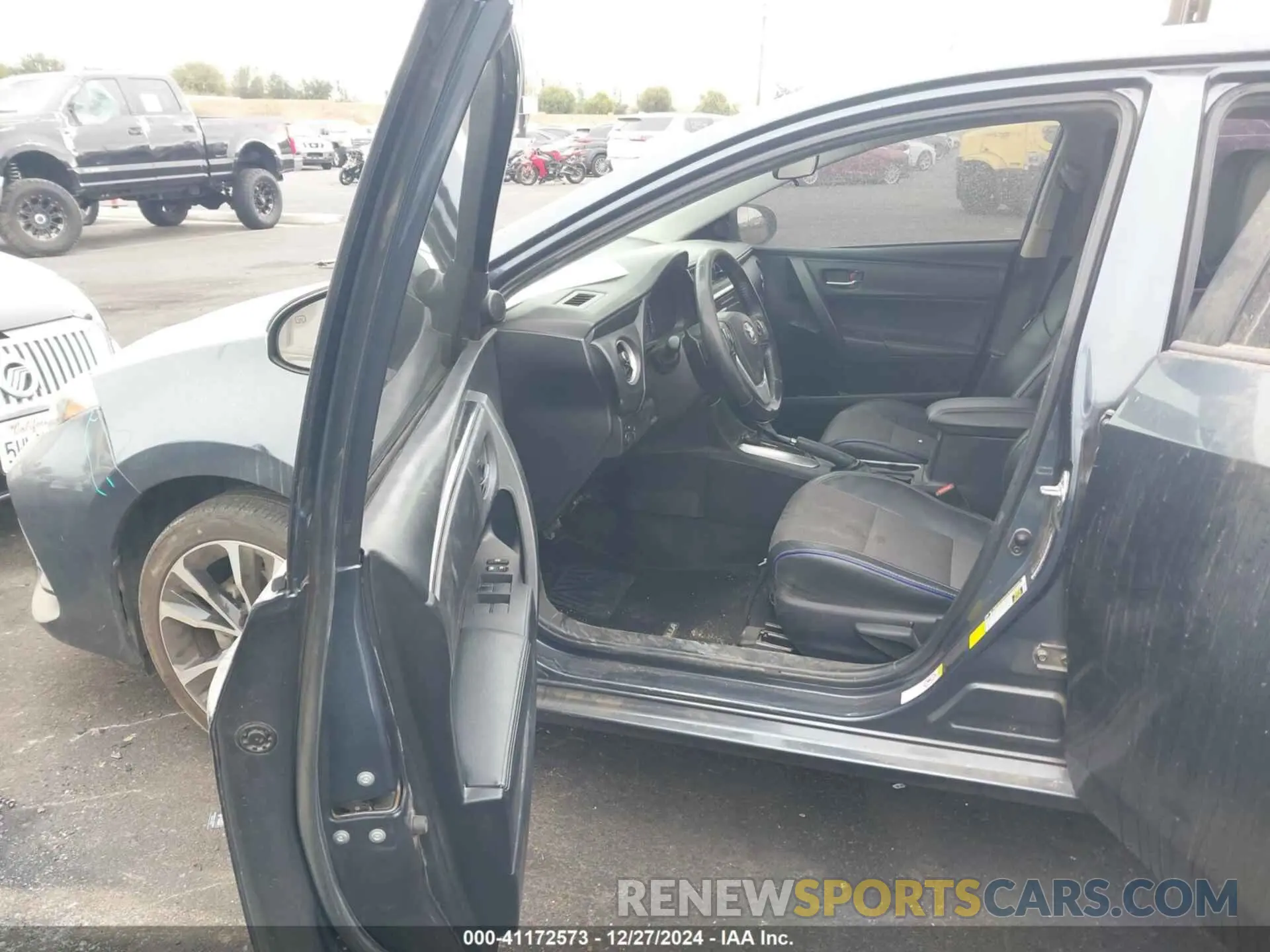 5 fotografías del automóvil dañado 2T1BURHE8KC156068 TOYOTA COROLLA 2019