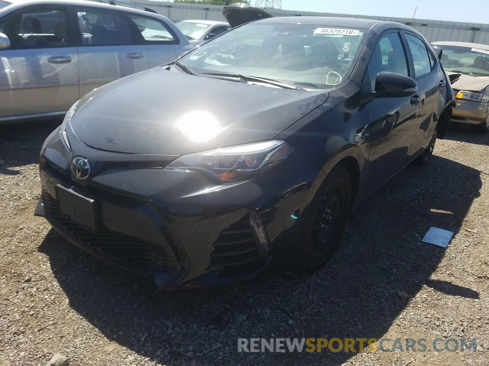 2 fotografías del automóvil dañado 2T1BURHE8KC163831 TOYOTA COROLLA 2019