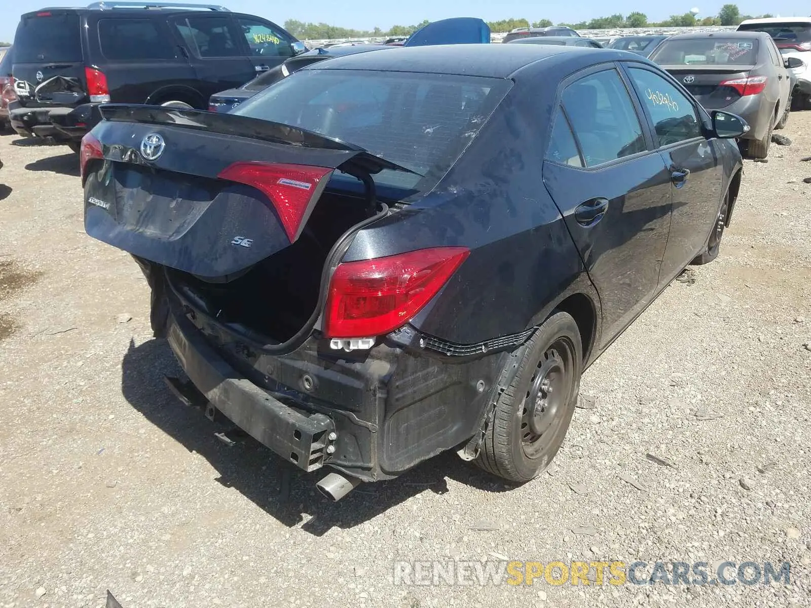 4 fotografías del automóvil dañado 2T1BURHE8KC163831 TOYOTA COROLLA 2019