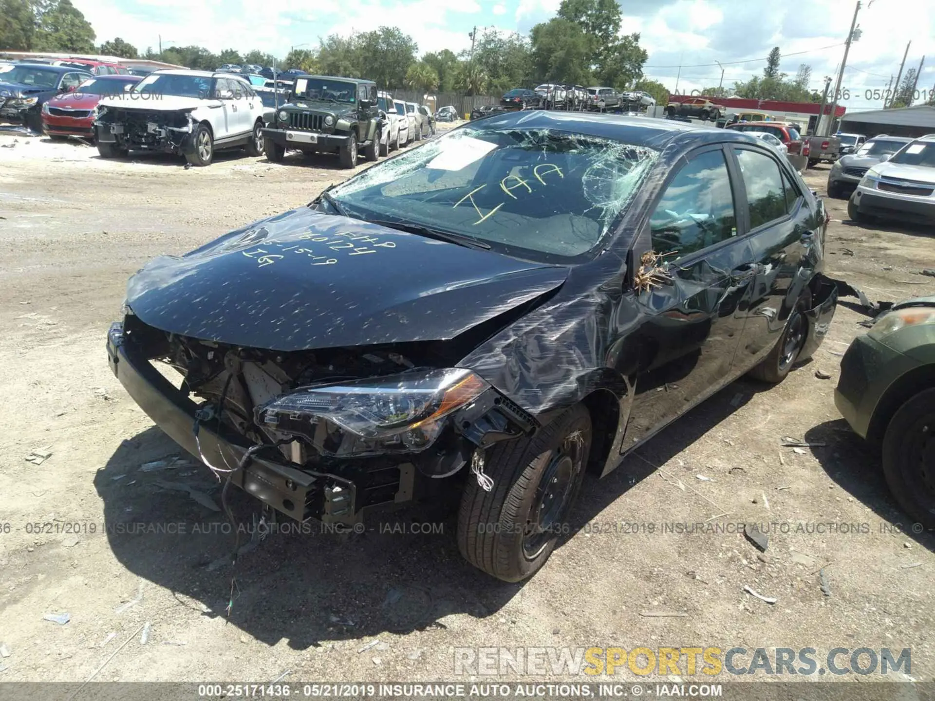 2 fotografías del automóvil dañado 2T1BURHE8KC167555 TOYOTA COROLLA 2019