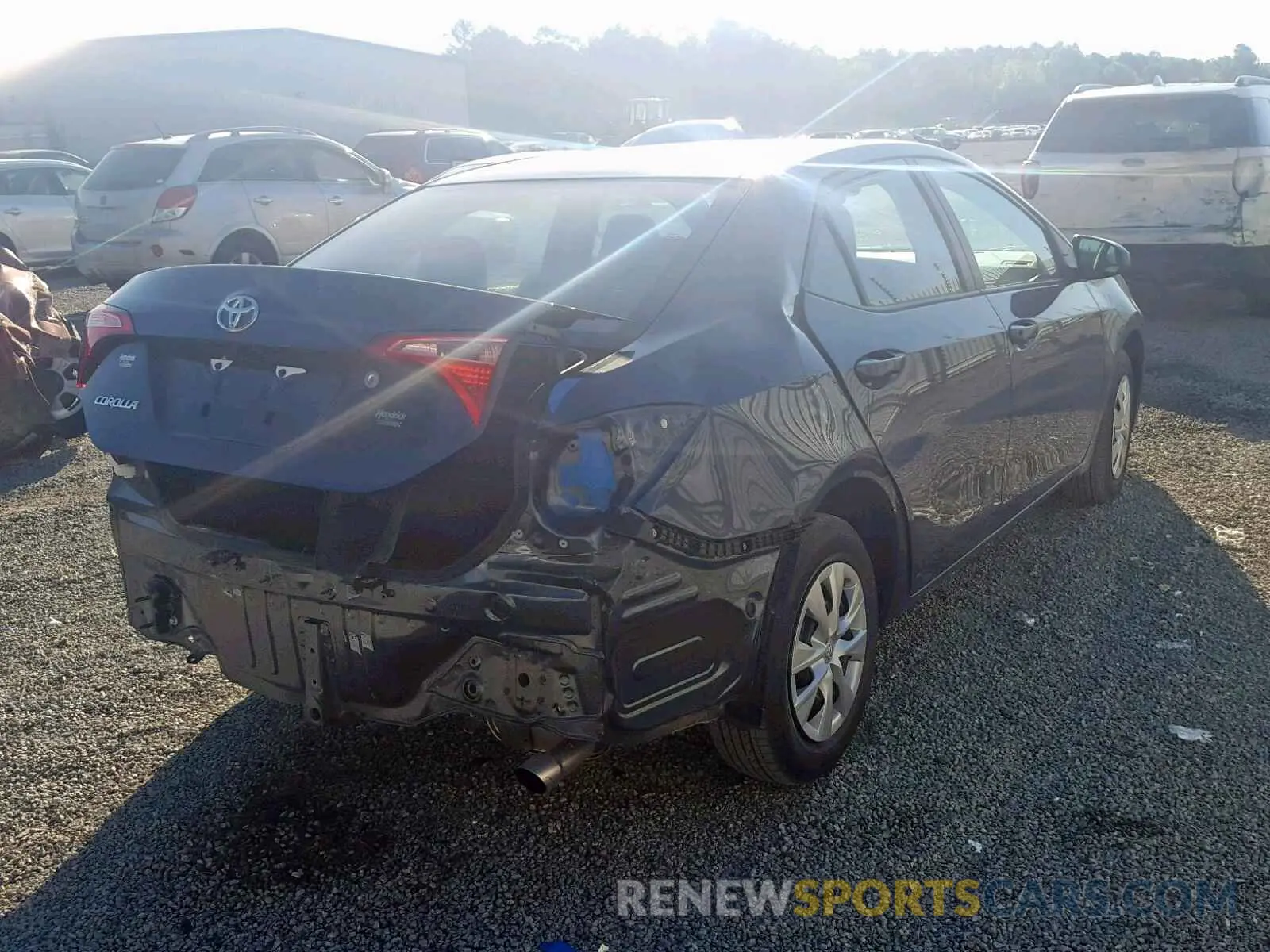 4 fotografías del automóvil dañado 2T1BURHE8KC167636 TOYOTA COROLLA 2019