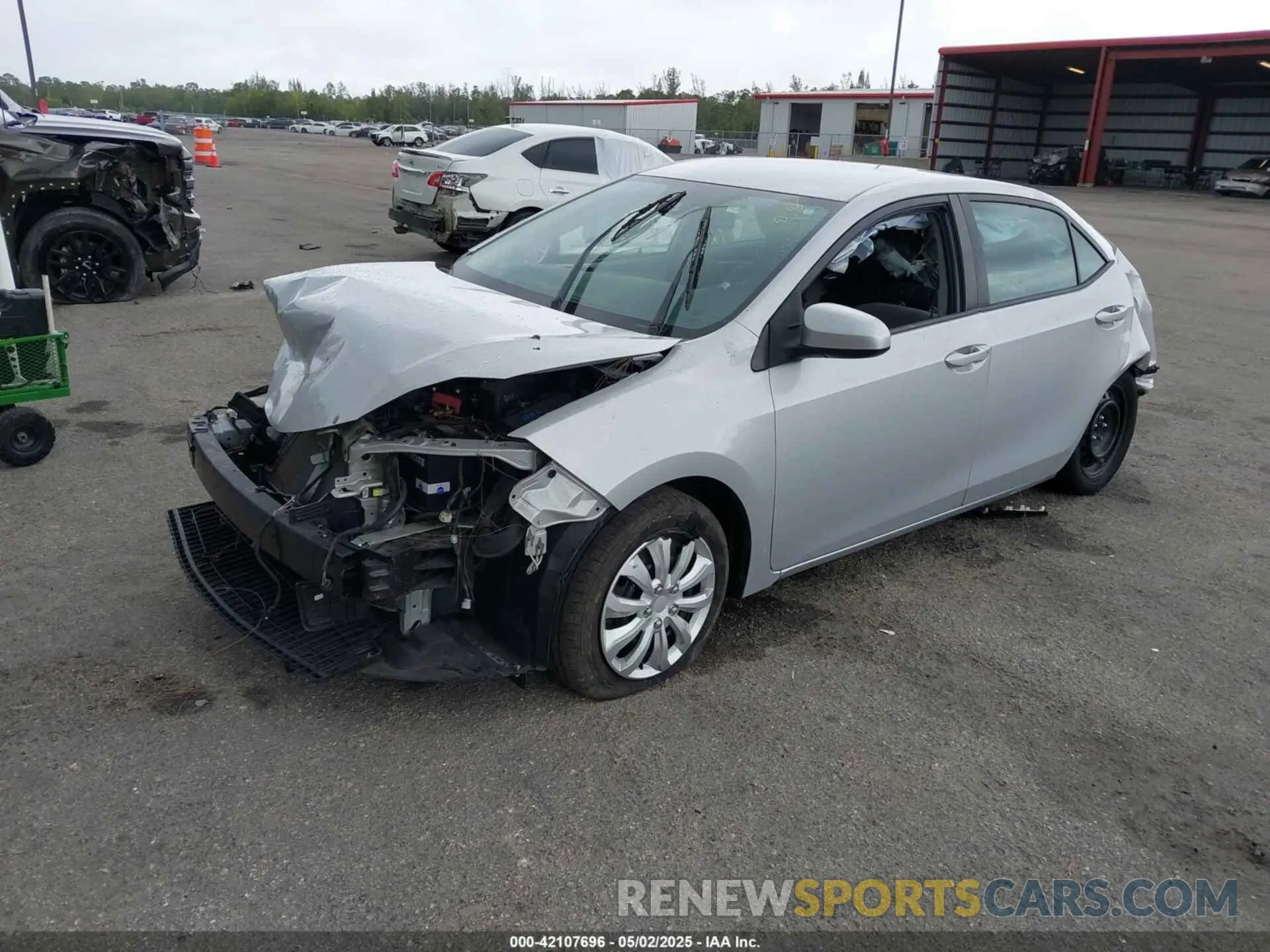 2 fotografías del automóvil dañado 2T1BURHE8KC170584 TOYOTA COROLLA 2019
