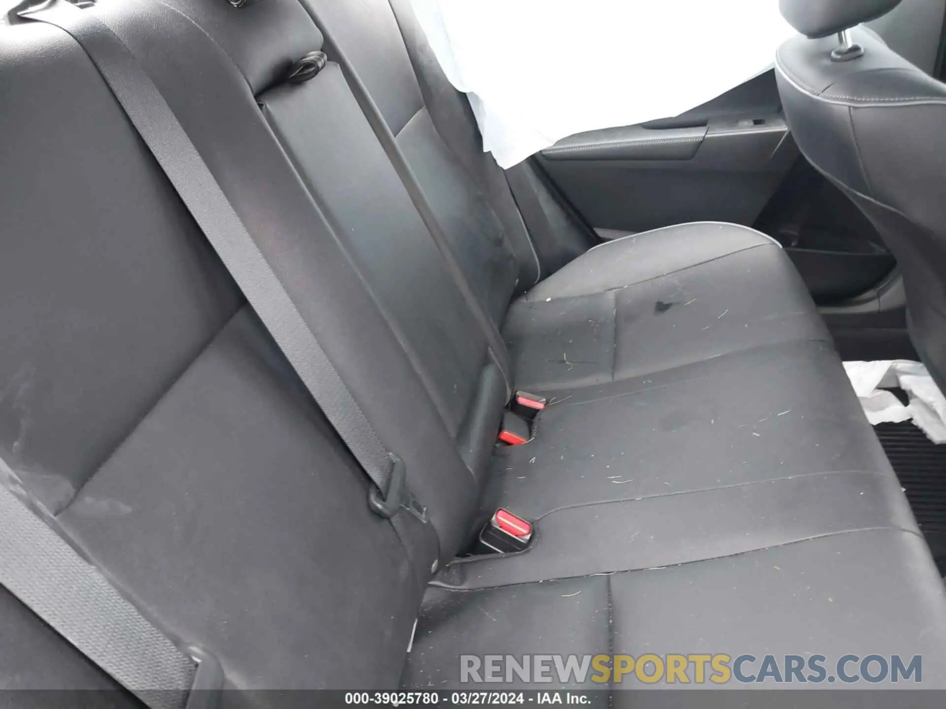 8 fotografías del automóvil dañado 2T1BURHE8KC171833 TOYOTA COROLLA 2019