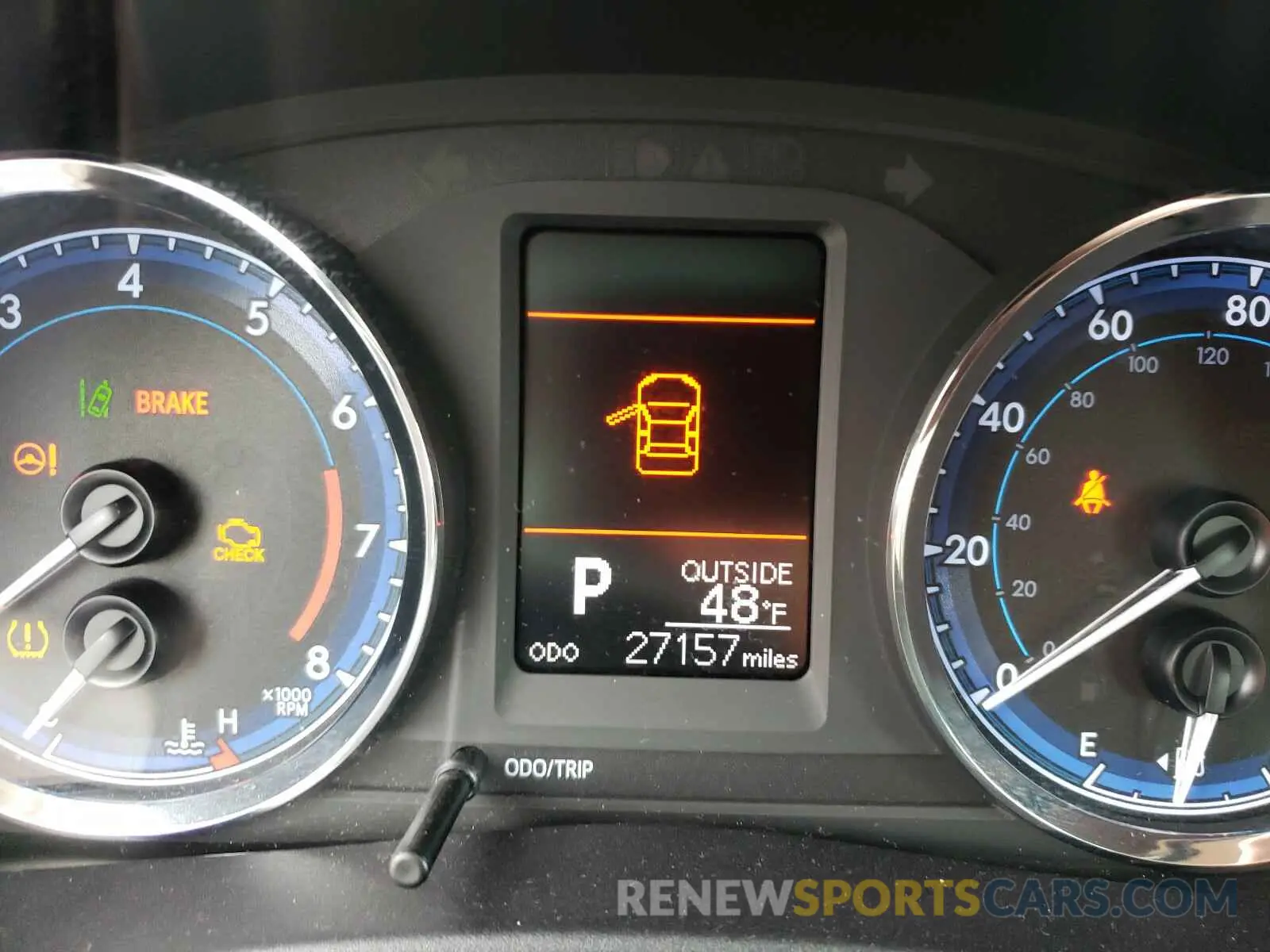 8 fotografías del automóvil dañado 2T1BURHE8KC174697 TOYOTA COROLLA 2019