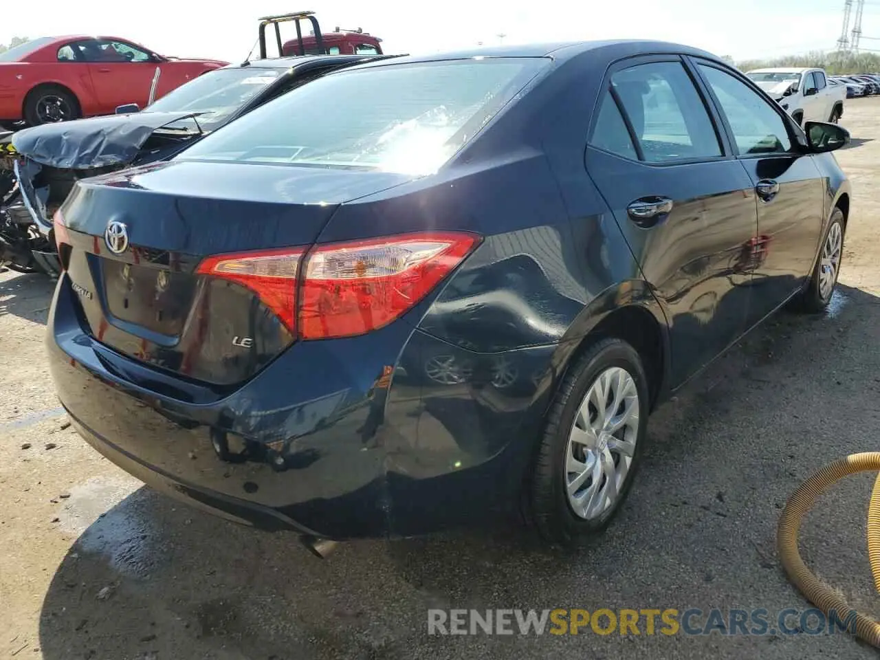 3 fotografías del automóvil dañado 2T1BURHE8KC175137 TOYOTA COROLLA 2019