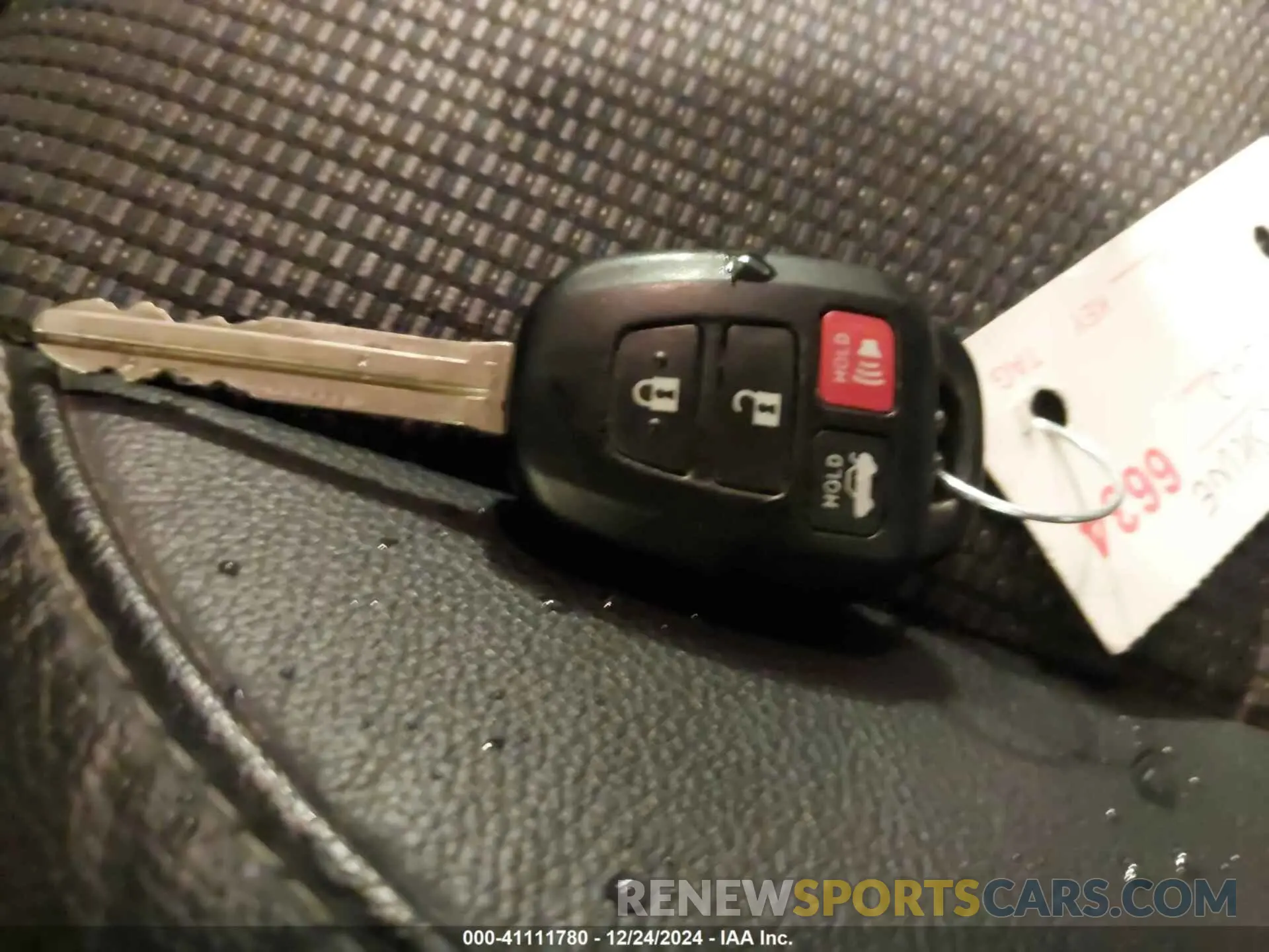 11 fotografías del automóvil dañado 2T1BURHE8KC184470 TOYOTA COROLLA 2019