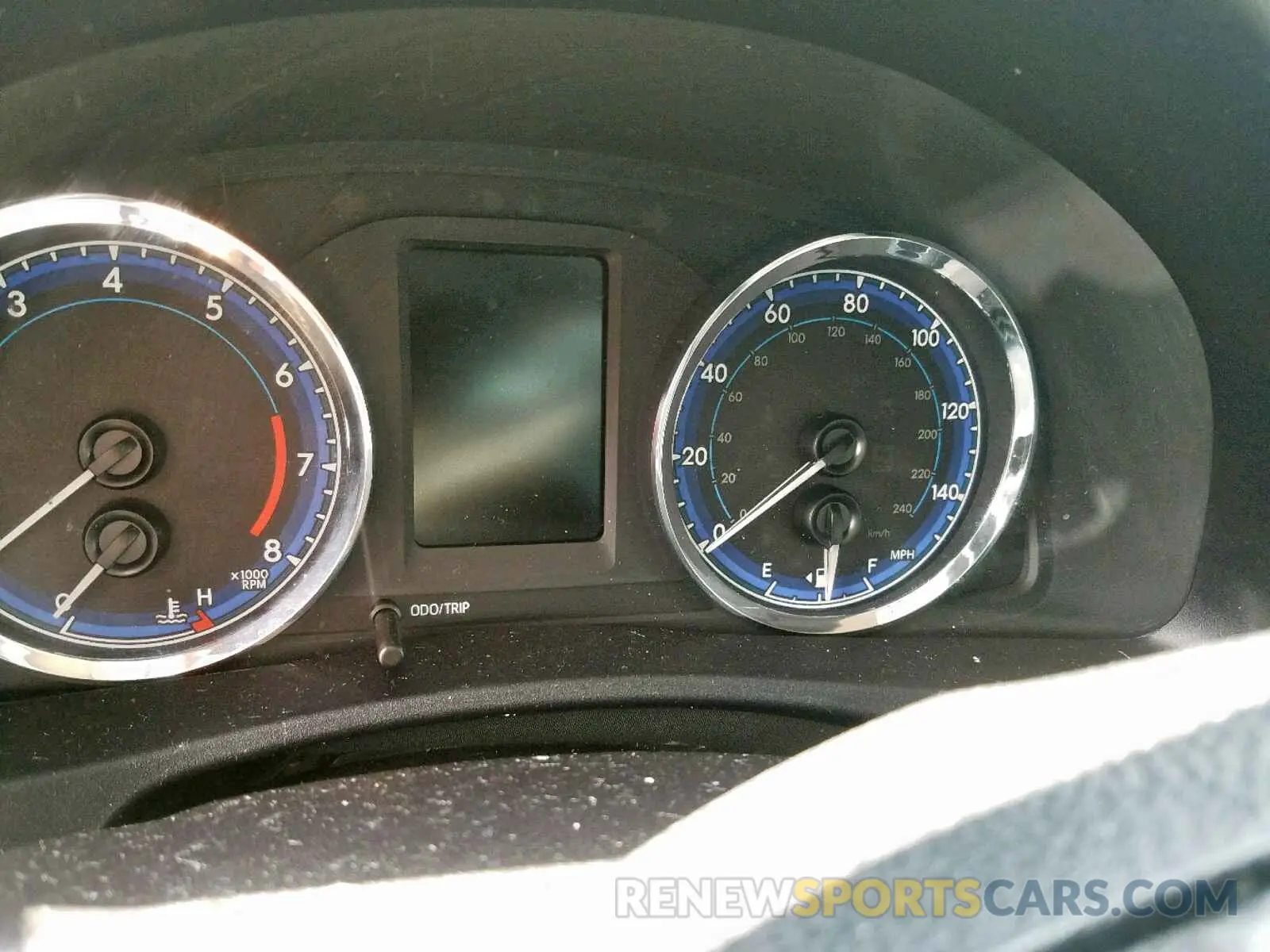 8 fotografías del automóvil dañado 2T1BURHE8KC185862 TOYOTA COROLLA 2019