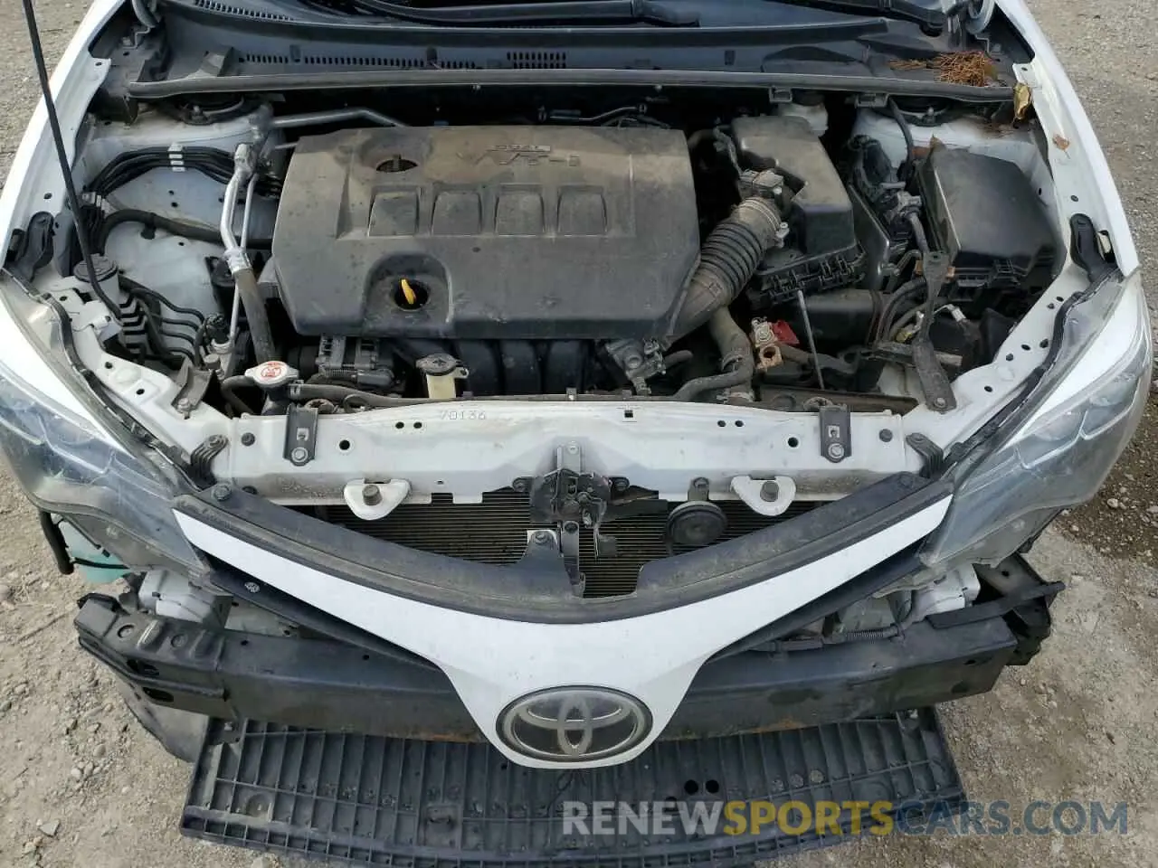 11 fotografías del automóvil dañado 2T1BURHE8KC191953 TOYOTA COROLLA 2019
