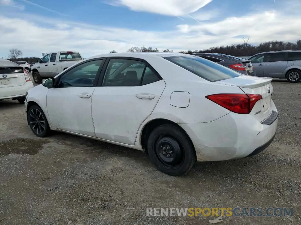 2 fotografías del automóvil dañado 2T1BURHE8KC191953 TOYOTA COROLLA 2019