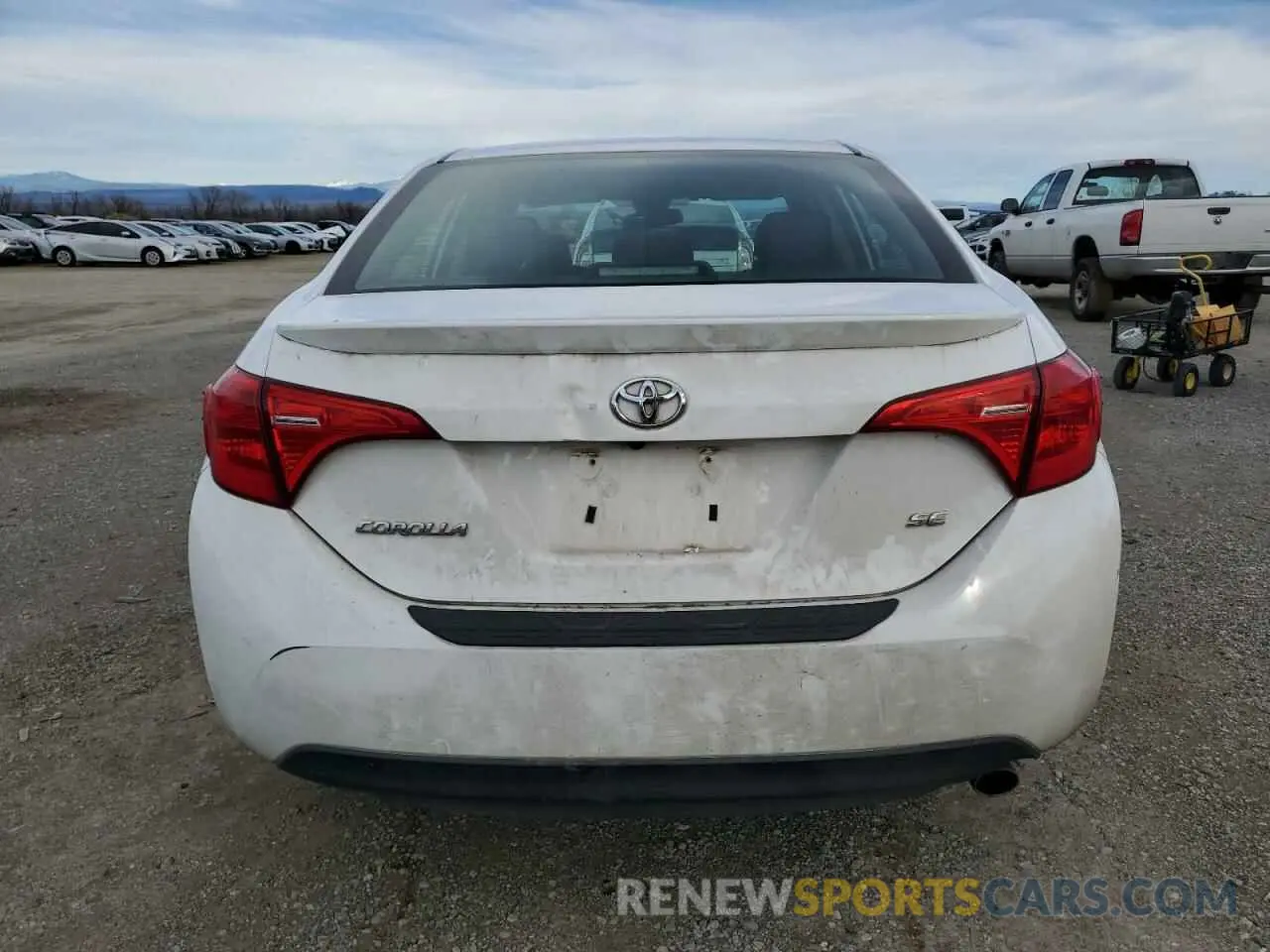 6 fotografías del automóvil dañado 2T1BURHE8KC191953 TOYOTA COROLLA 2019
