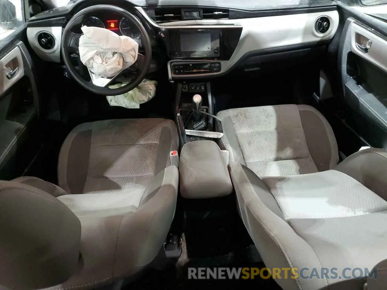 8 fotografías del automóvil dañado 2T1BURHE8KC193606 TOYOTA COROLLA 2019