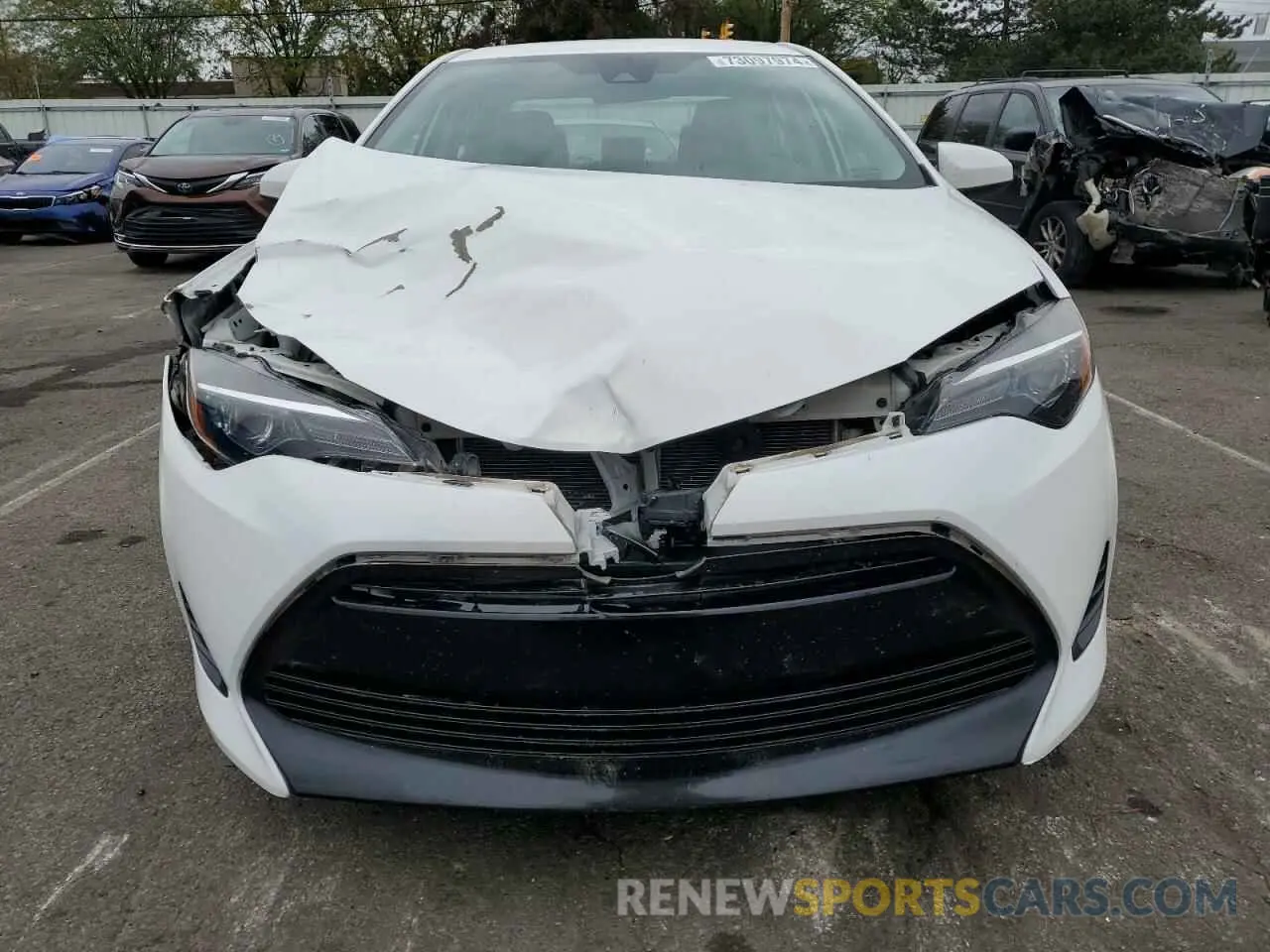 5 fotografías del automóvil dañado 2T1BURHE8KC202238 TOYOTA COROLLA 2019