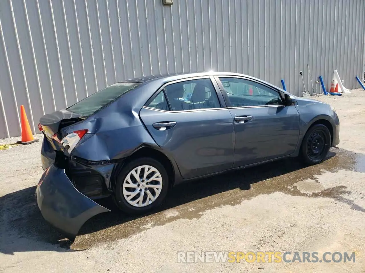 3 fotografías del automóvil dañado 2T1BURHE8KC207066 TOYOTA COROLLA 2019