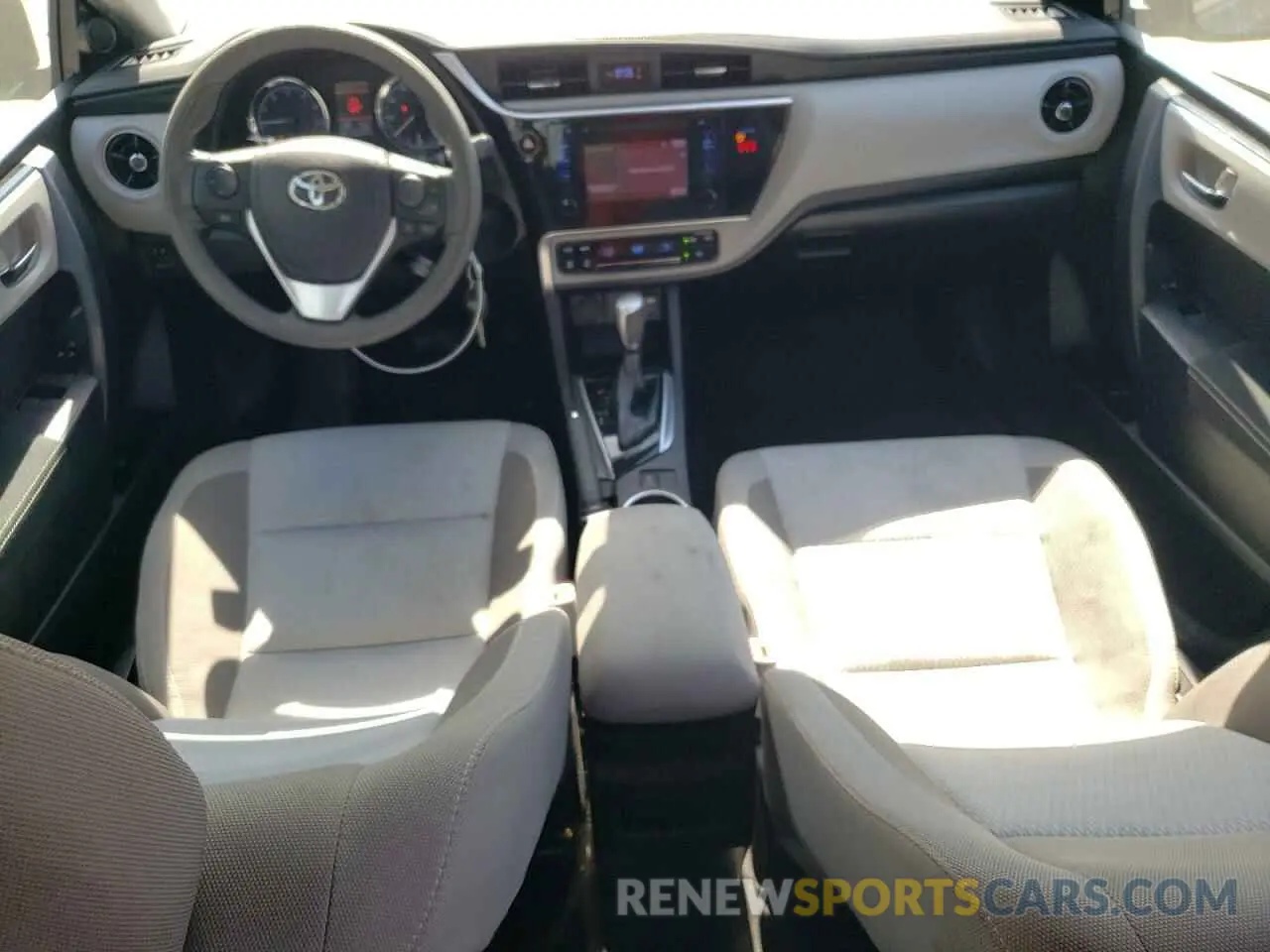 8 fotografías del automóvil dañado 2T1BURHE8KC207066 TOYOTA COROLLA 2019