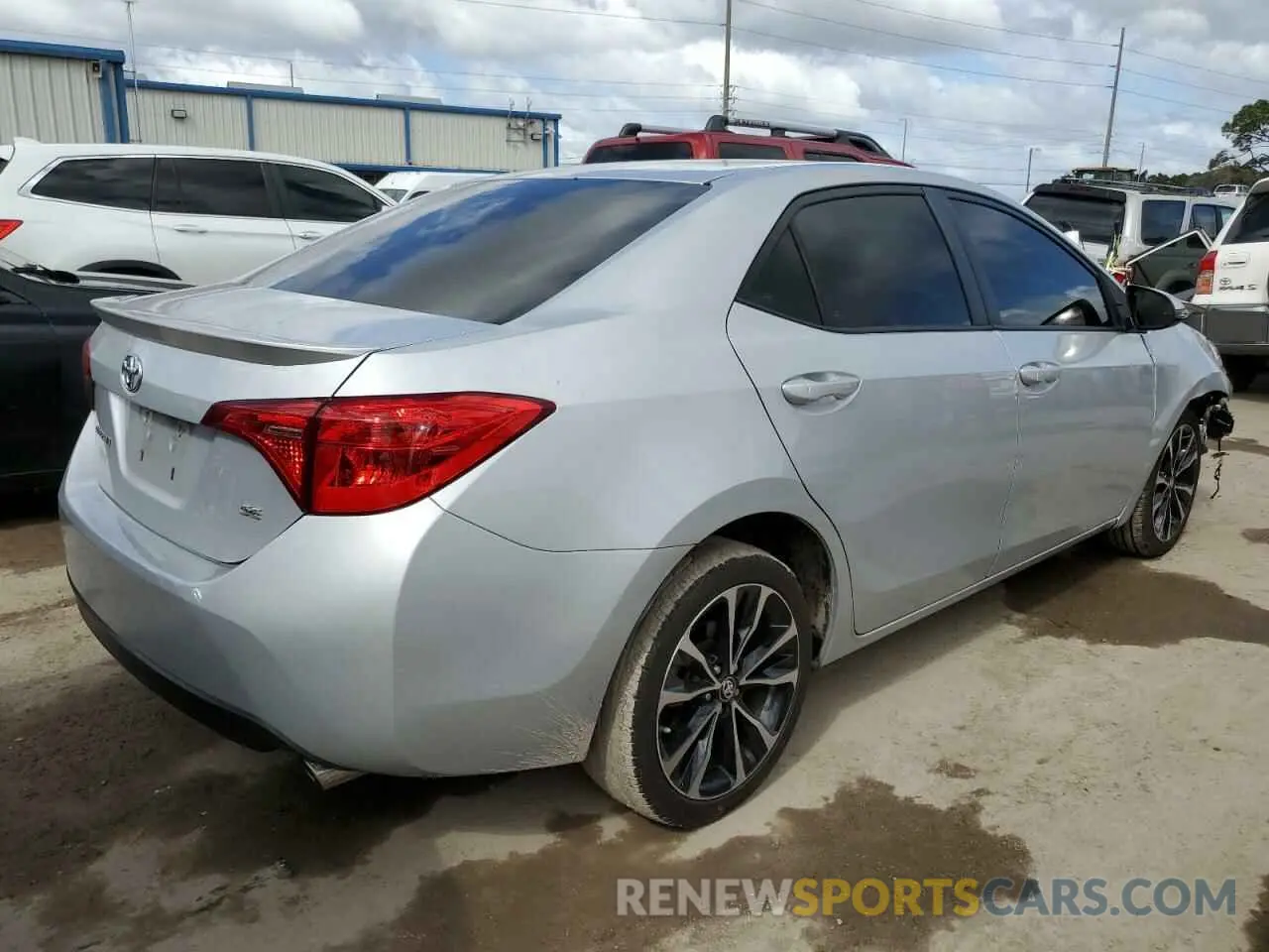 4 fotografías del automóvil dañado 2T1BURHE8KC209934 TOYOTA COROLLA 2019