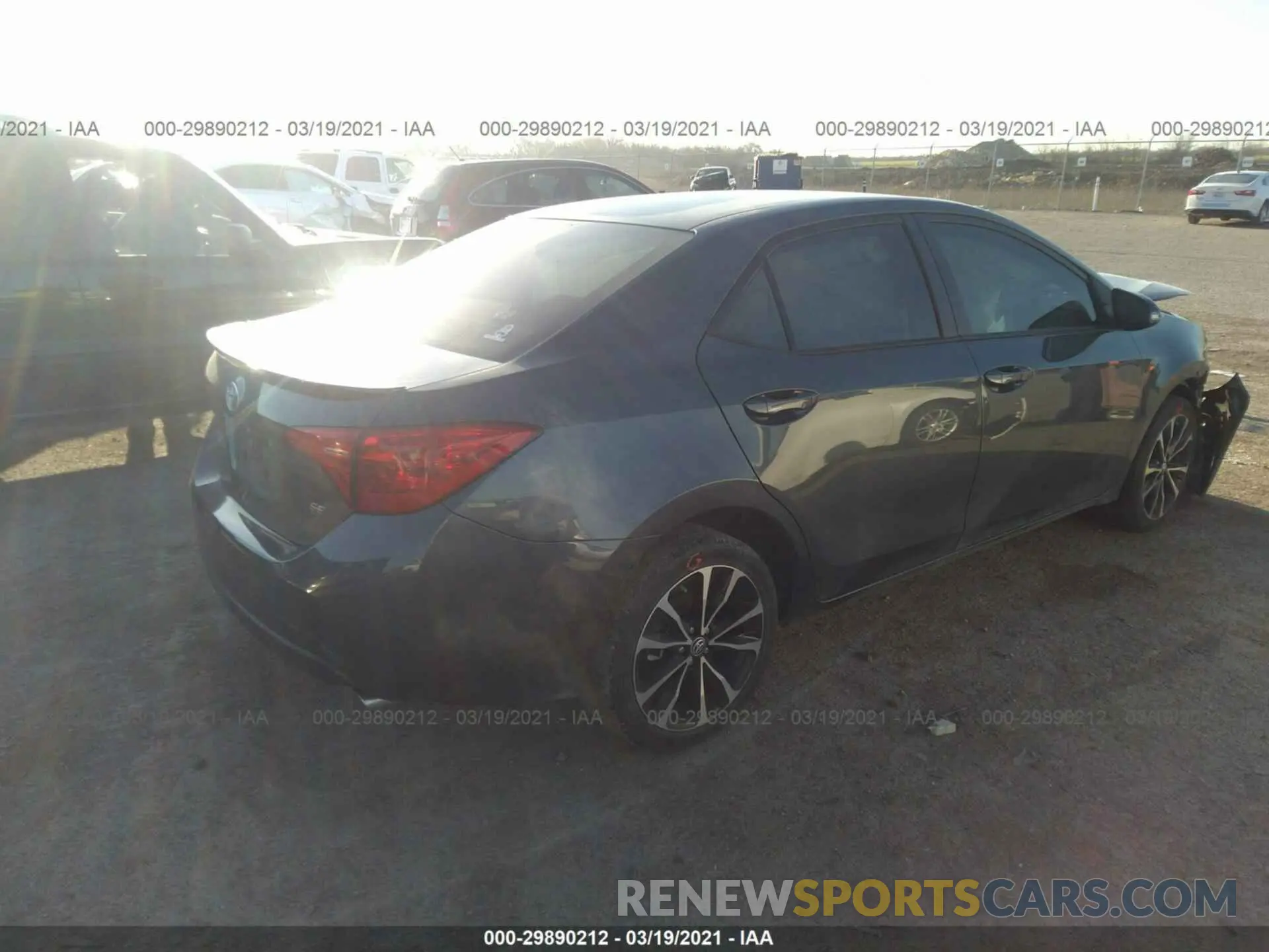 4 fotografías del automóvil dañado 2T1BURHE8KC217354 TOYOTA COROLLA 2019