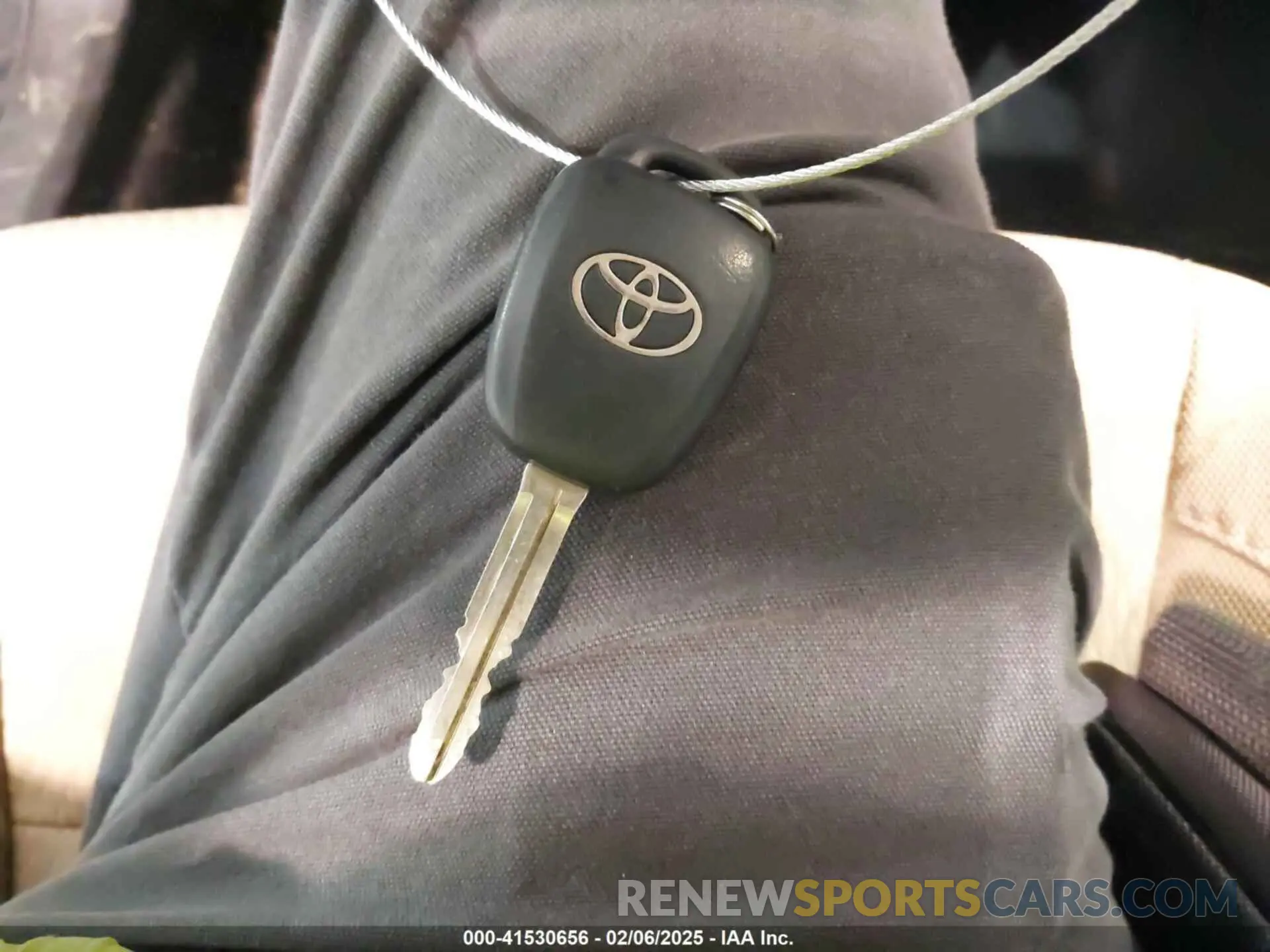 11 fotografías del automóvil dañado 2T1BURHE8KC219086 TOYOTA COROLLA 2019