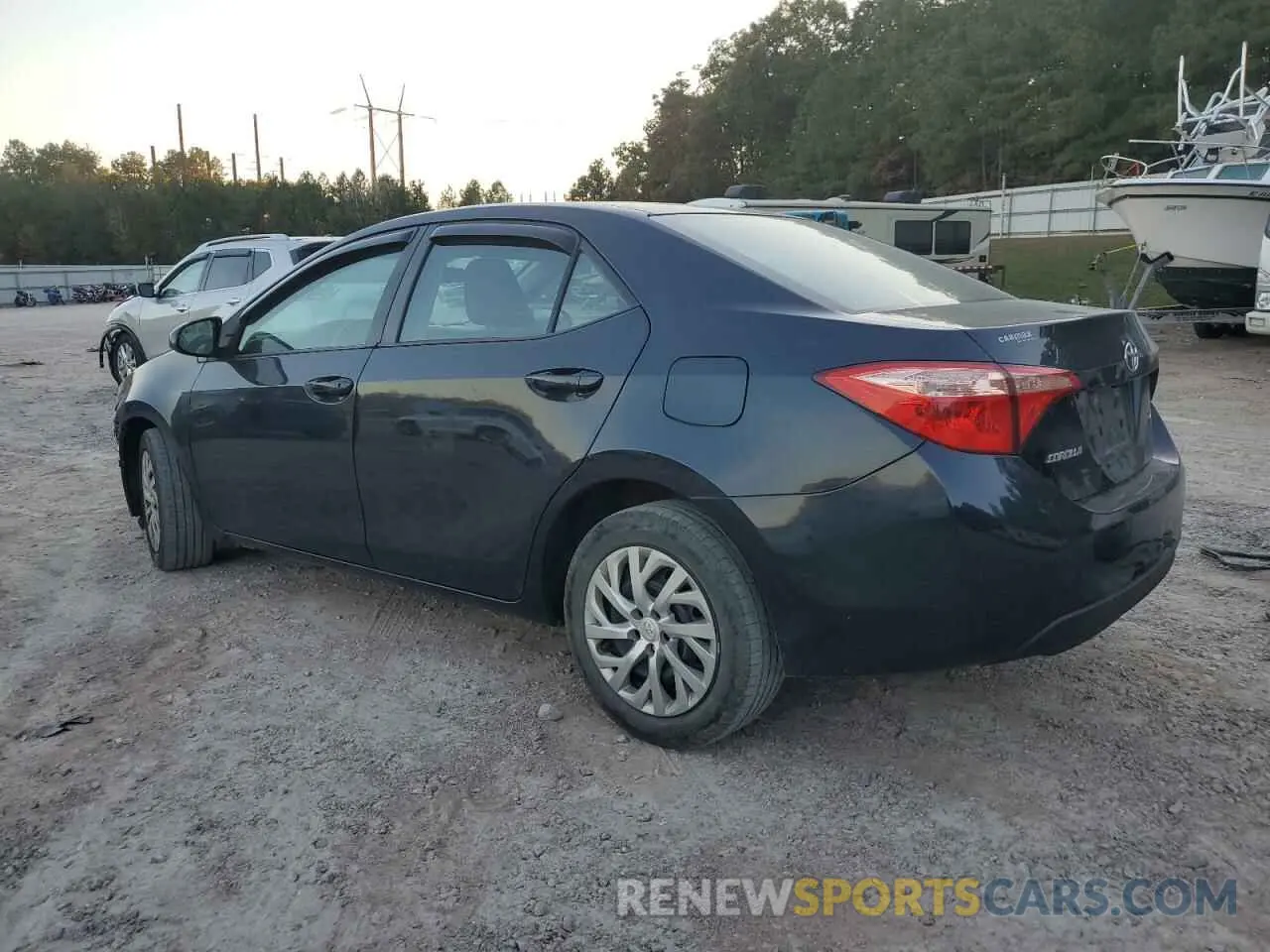 2 fotografías del automóvil dañado 2T1BURHE8KC223039 TOYOTA COROLLA 2019