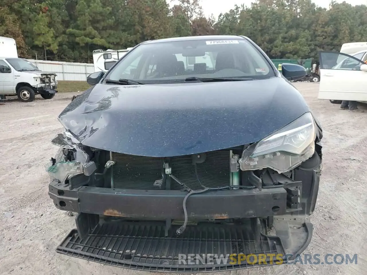 5 fotografías del automóvil dañado 2T1BURHE8KC223039 TOYOTA COROLLA 2019