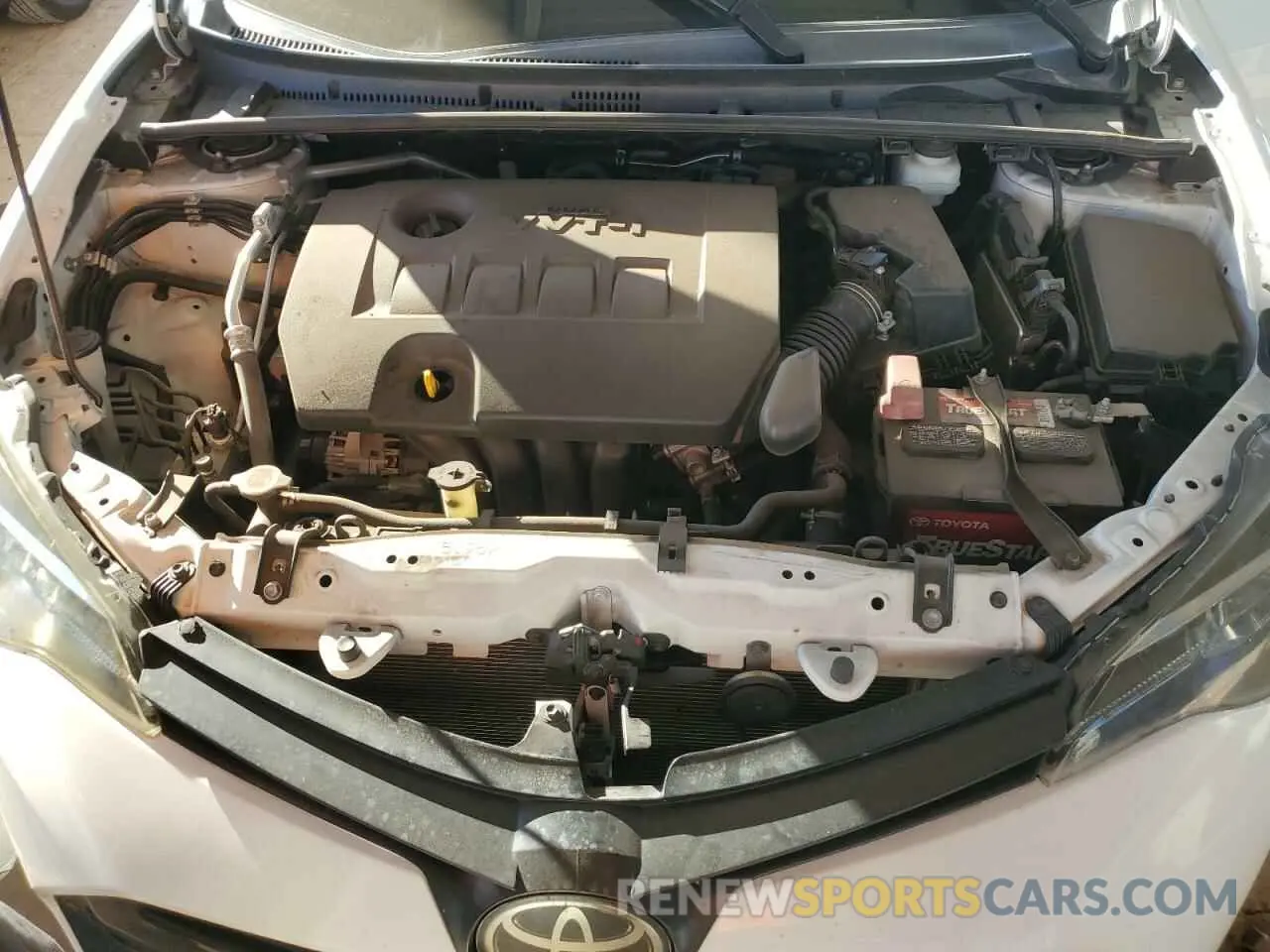 11 fotografías del automóvil dañado 2T1BURHE8KC223722 TOYOTA COROLLA 2019