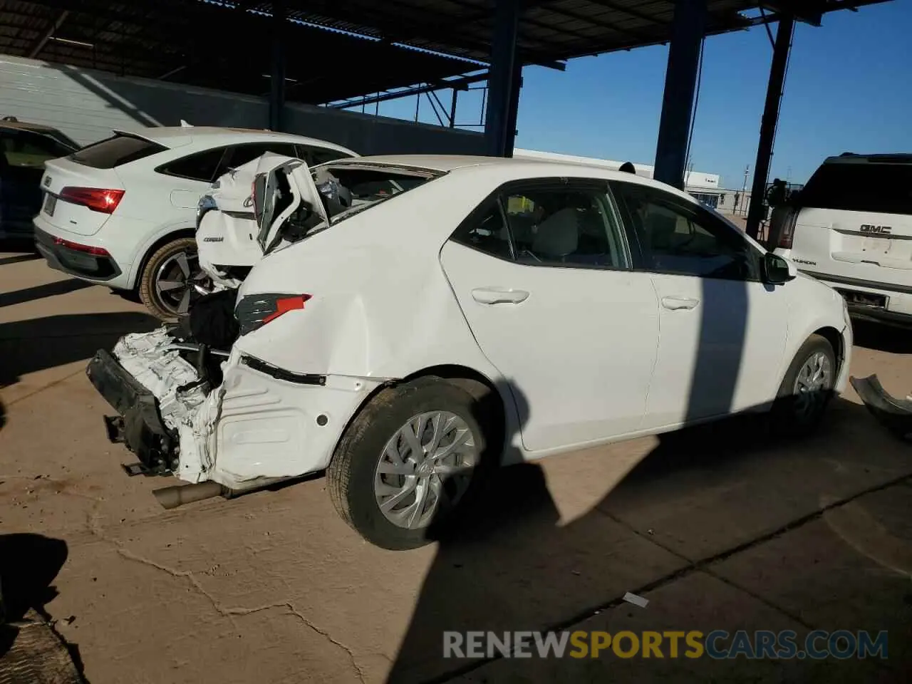 3 fotografías del automóvil dañado 2T1BURHE8KC223722 TOYOTA COROLLA 2019